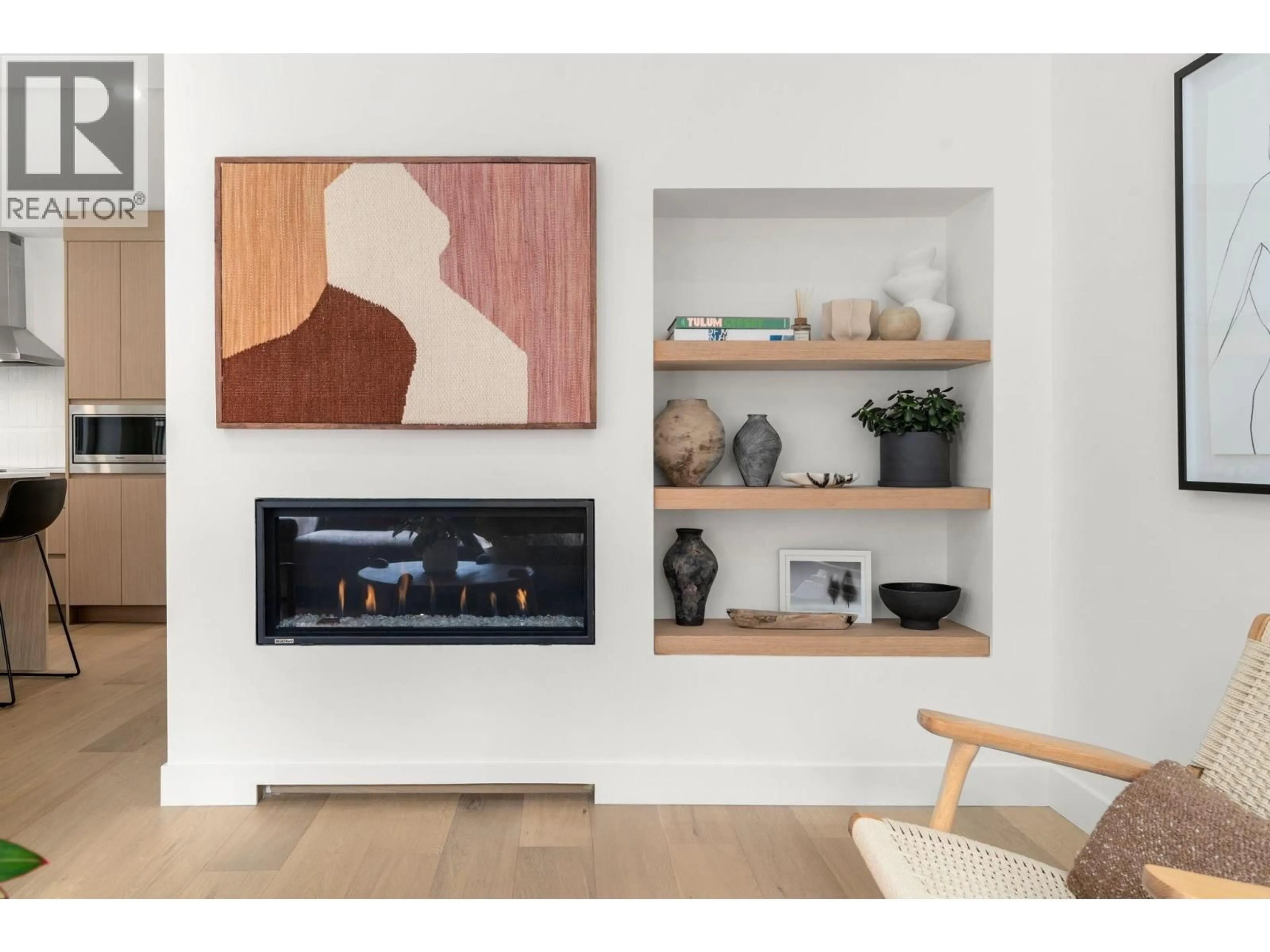 Unknown for 18 - 901 17TH STREET, North Vancouver British Columbia V7P1V8