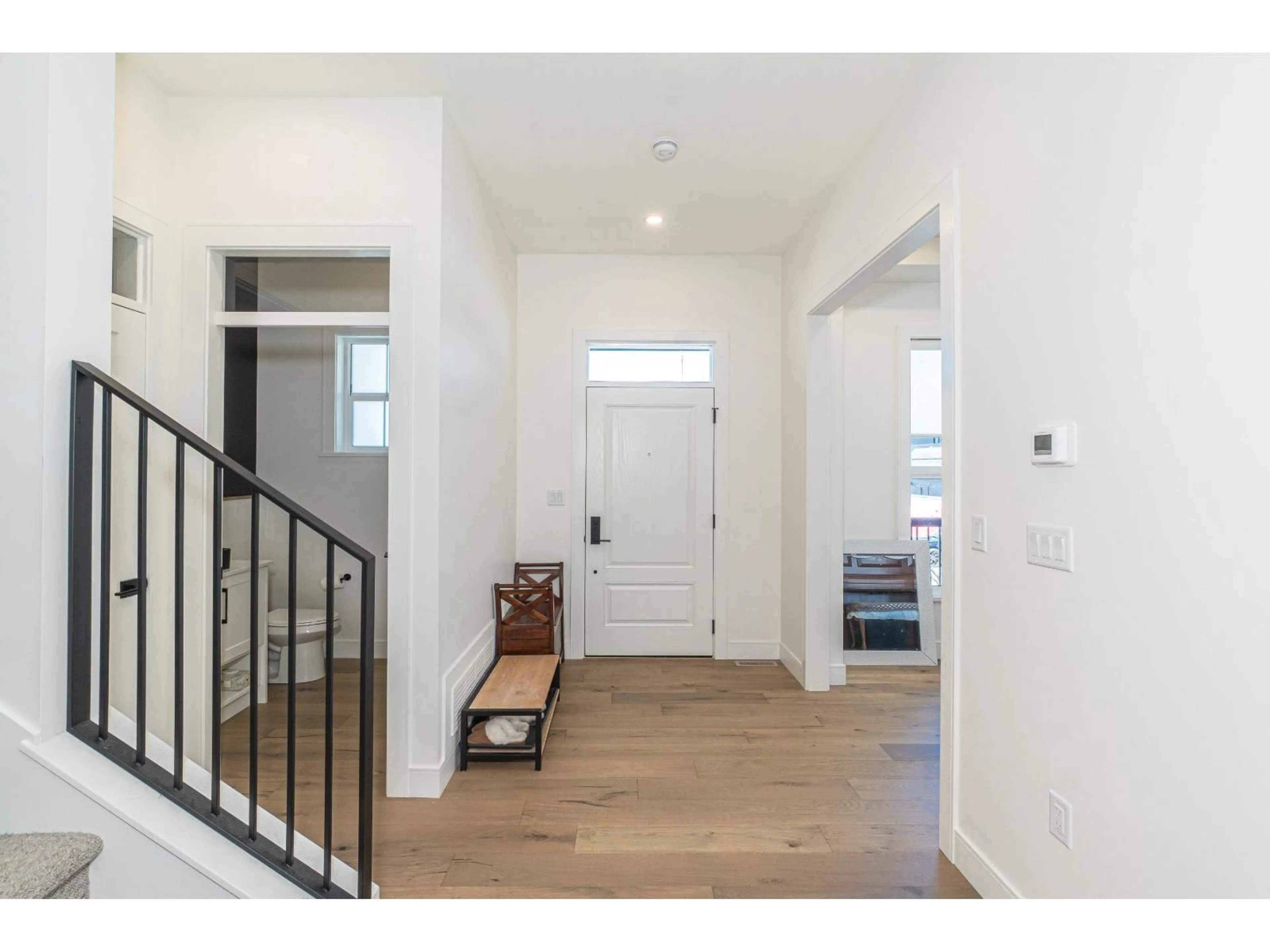 Indoor entryway for 19656 76B, Langley British Columbia V2Y3T4