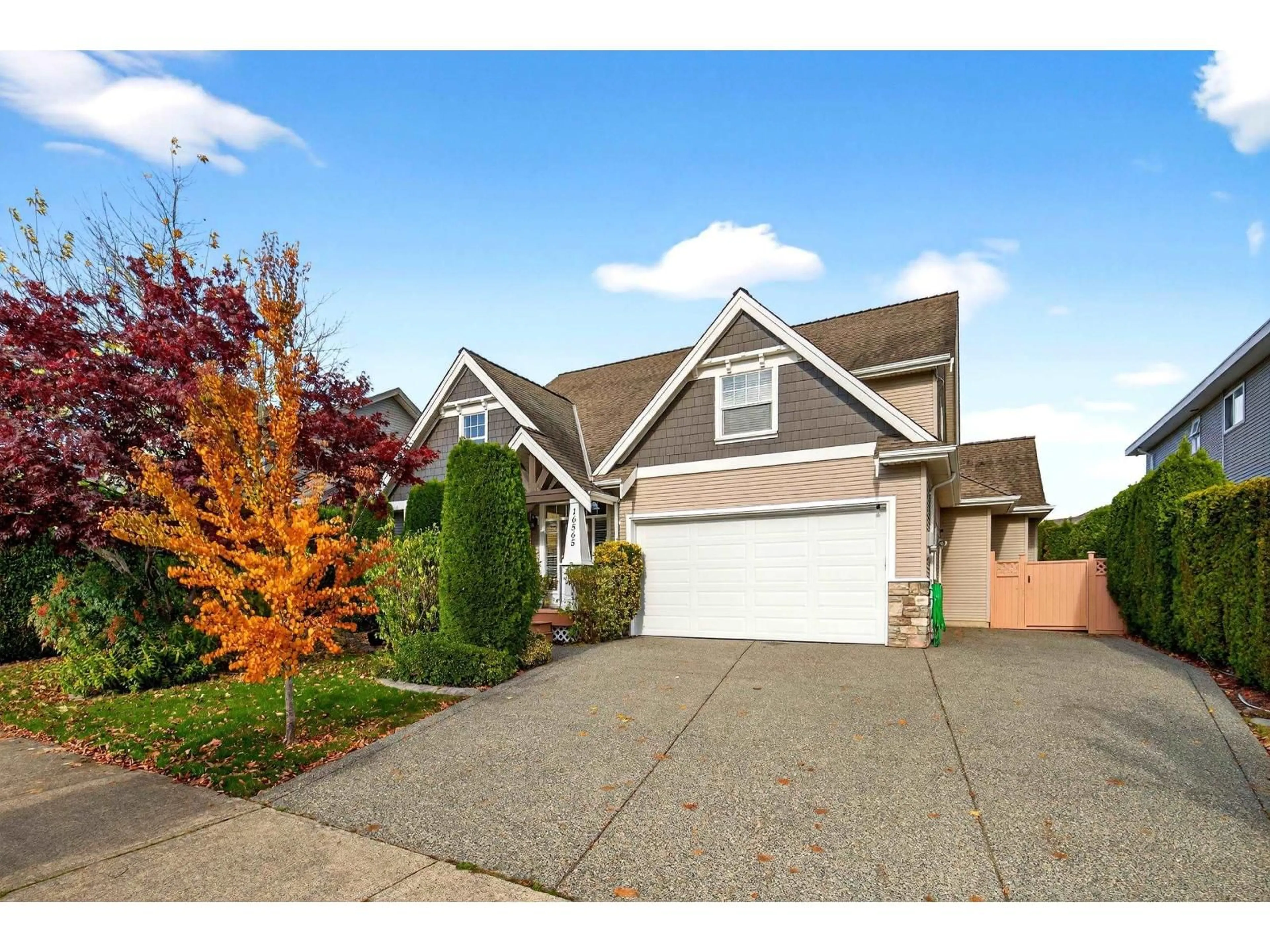 Home with vinyl exterior material, street for 16565 63B, Surrey British Columbia V3S0W2