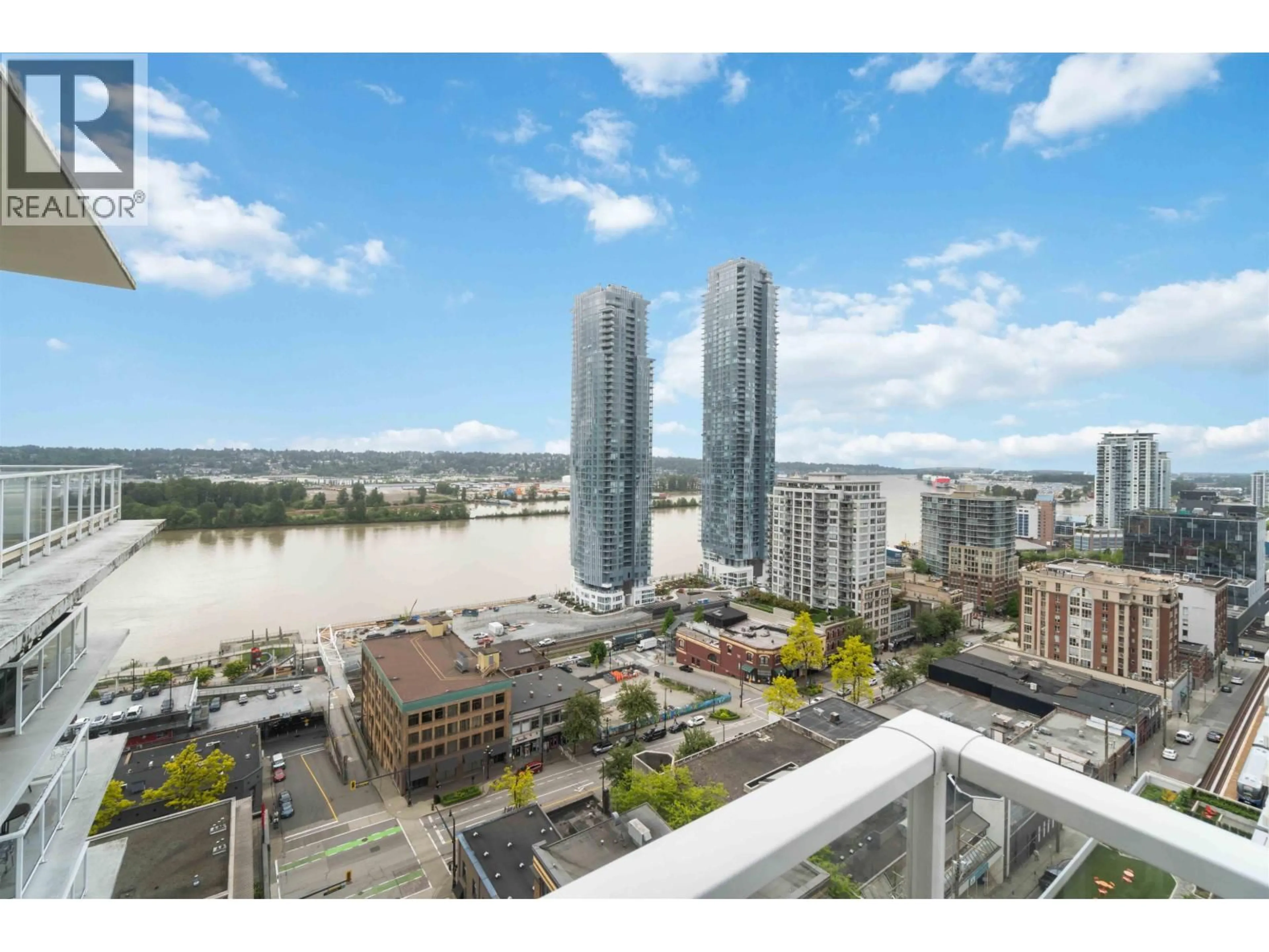 A pic from outside/outdoor area/front of a property/back of a property/a pic from drone, city buildings view from balcony for 1904 - 39 SIXTH STREET, New Westminster British Columbia V3L0B3