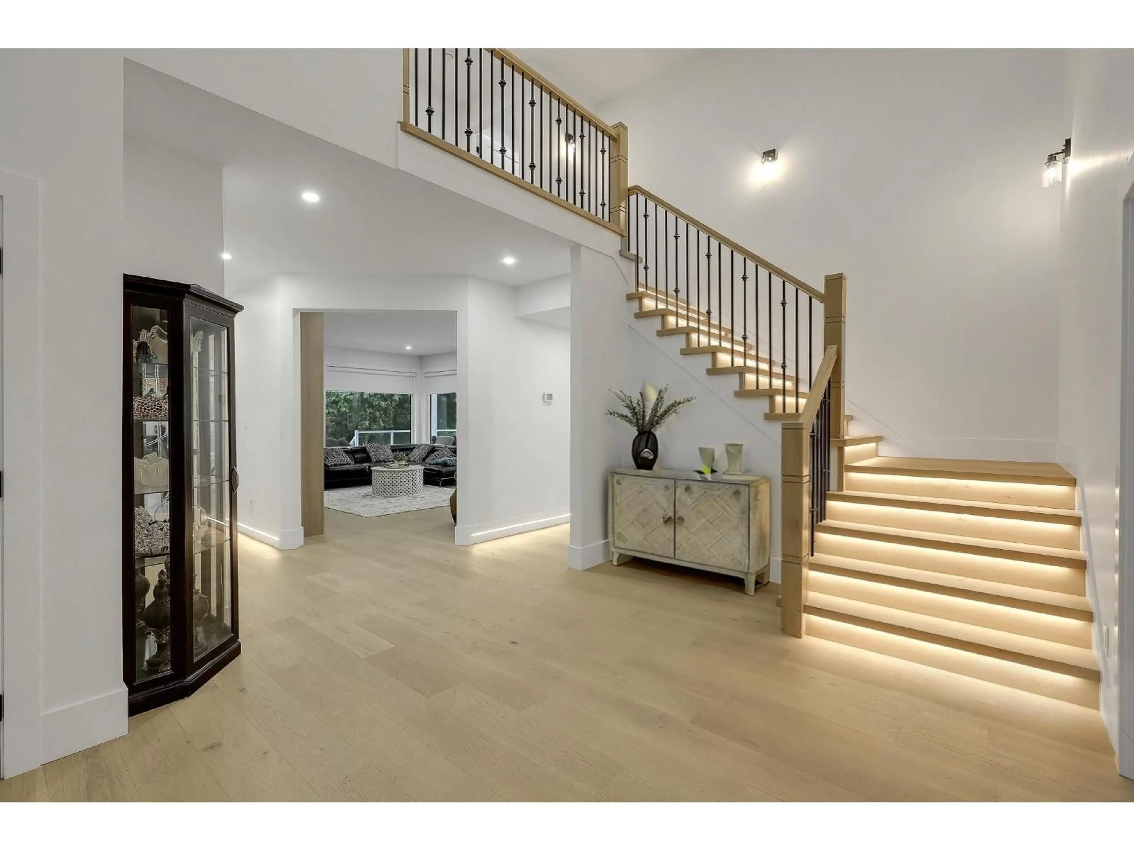 Indoor foyer for 18040 20, White Rock British Columbia V3S9V7