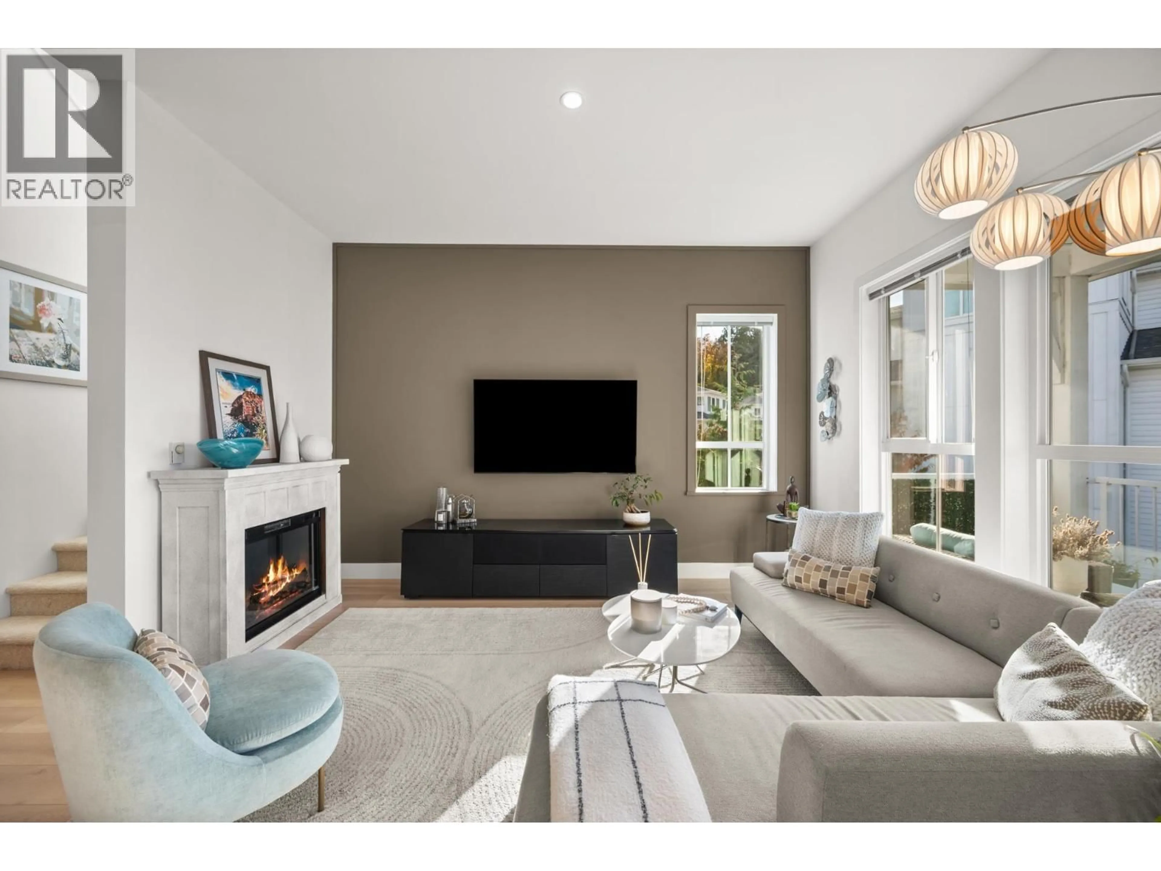 Living room with furniture, unknown for 103 - 4638 ORCA WAY, Tsawwassen British Columbia V4M0C2