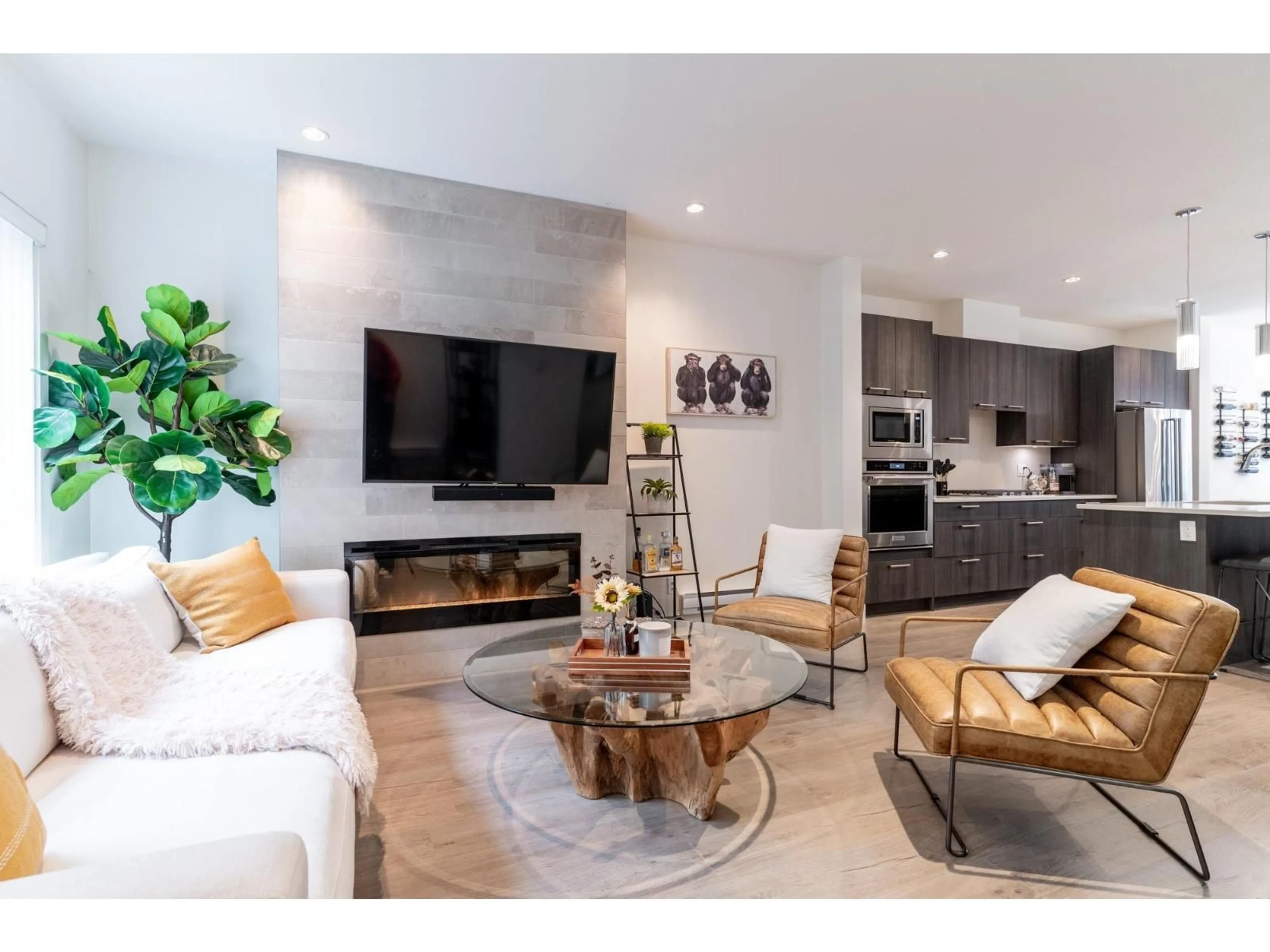 Living room with furniture, unknown for 155 - 2280 163, Surrey British Columbia V3Z0S4