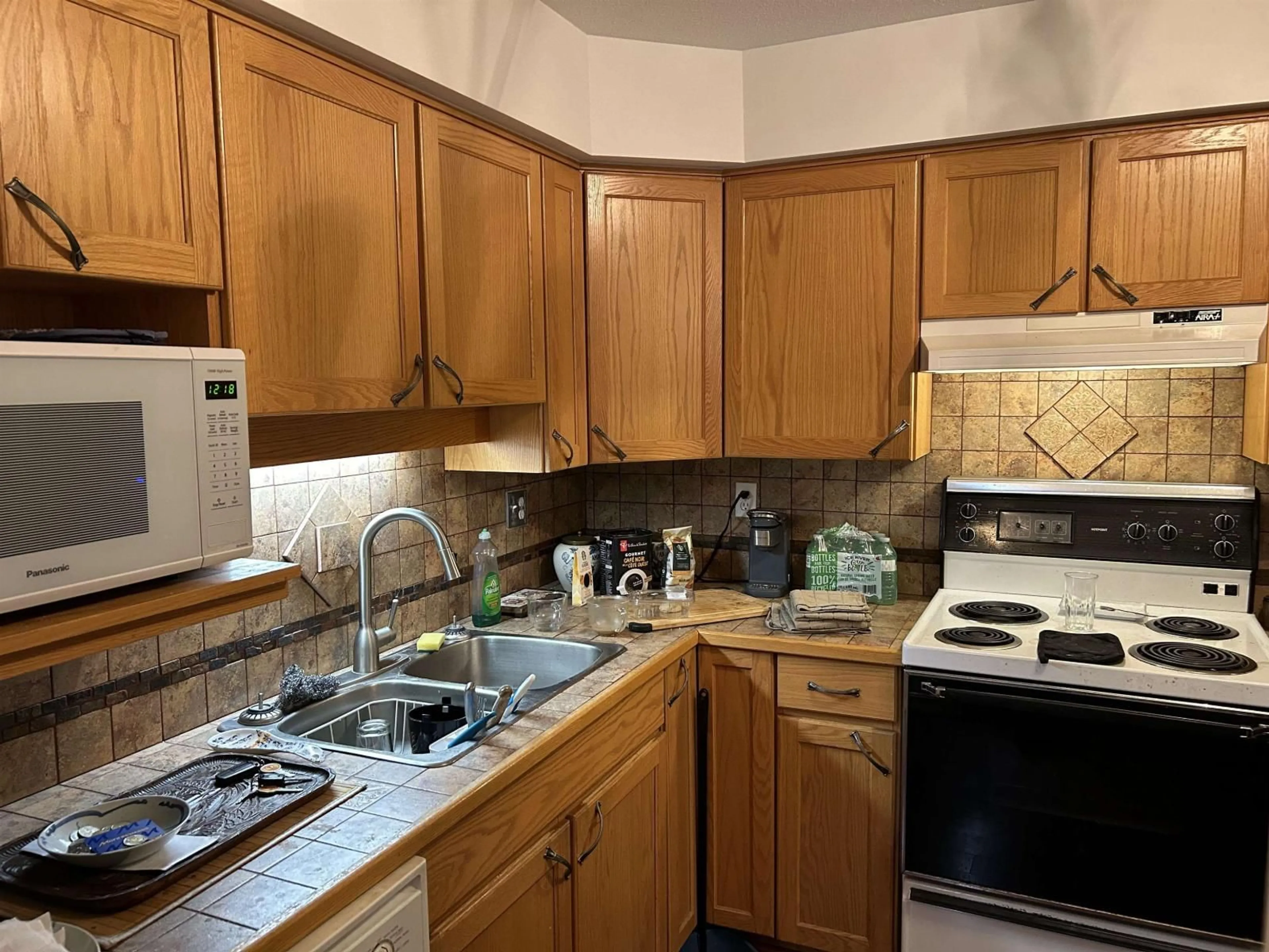 Standard kitchen, unknown for 209 - 9186 EDWARD STREET, Chilliwack British Columbia V2P7X6