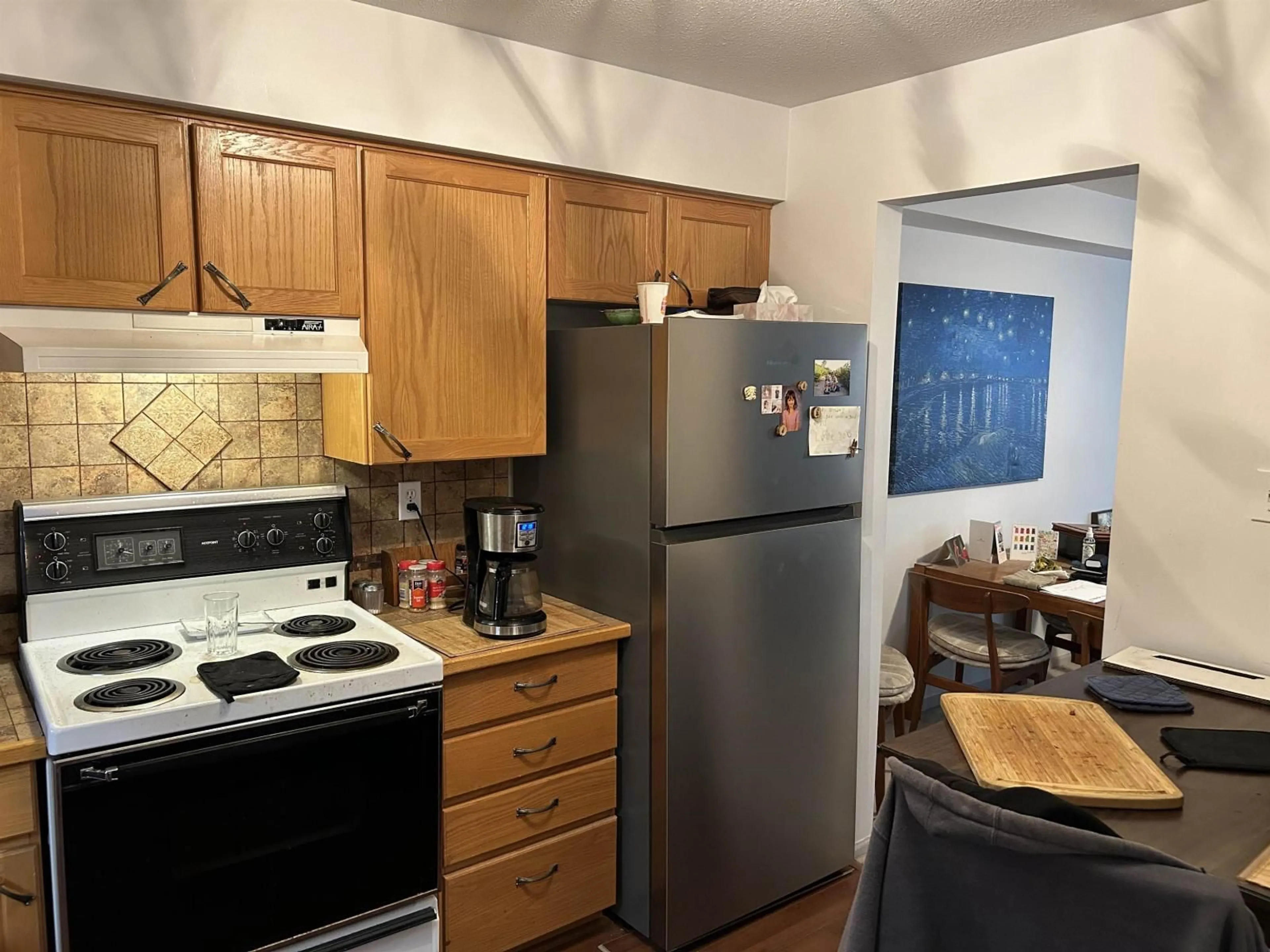 Standard kitchen, unknown for 209 - 9186 EDWARD STREET, Chilliwack British Columbia V2P7X6