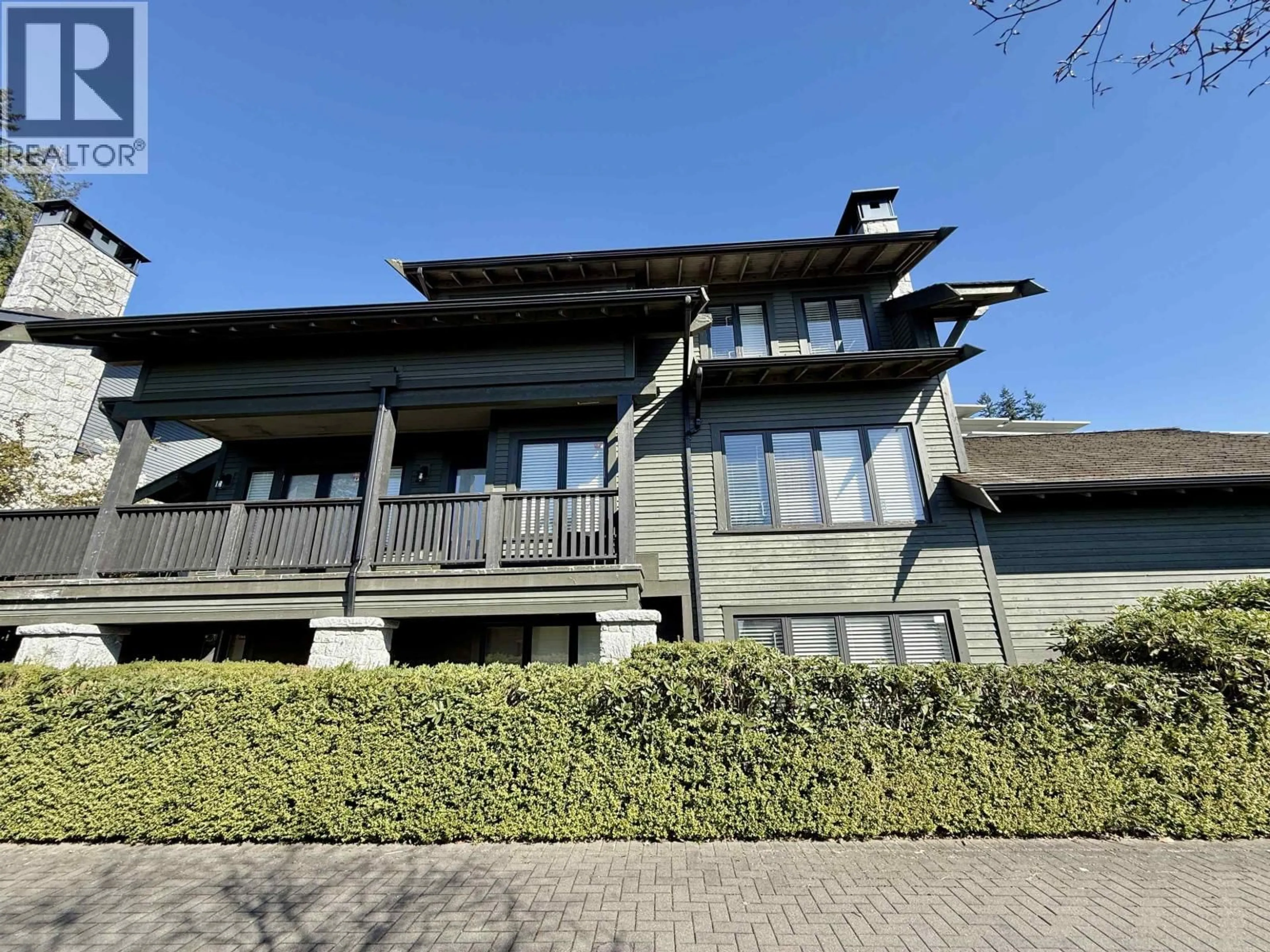 A pic from outside/outdoor area/front of a property/back of a property/a pic from drone, building for 2276 BOULDER COURT, West Vancouver British Columbia V7S3J6