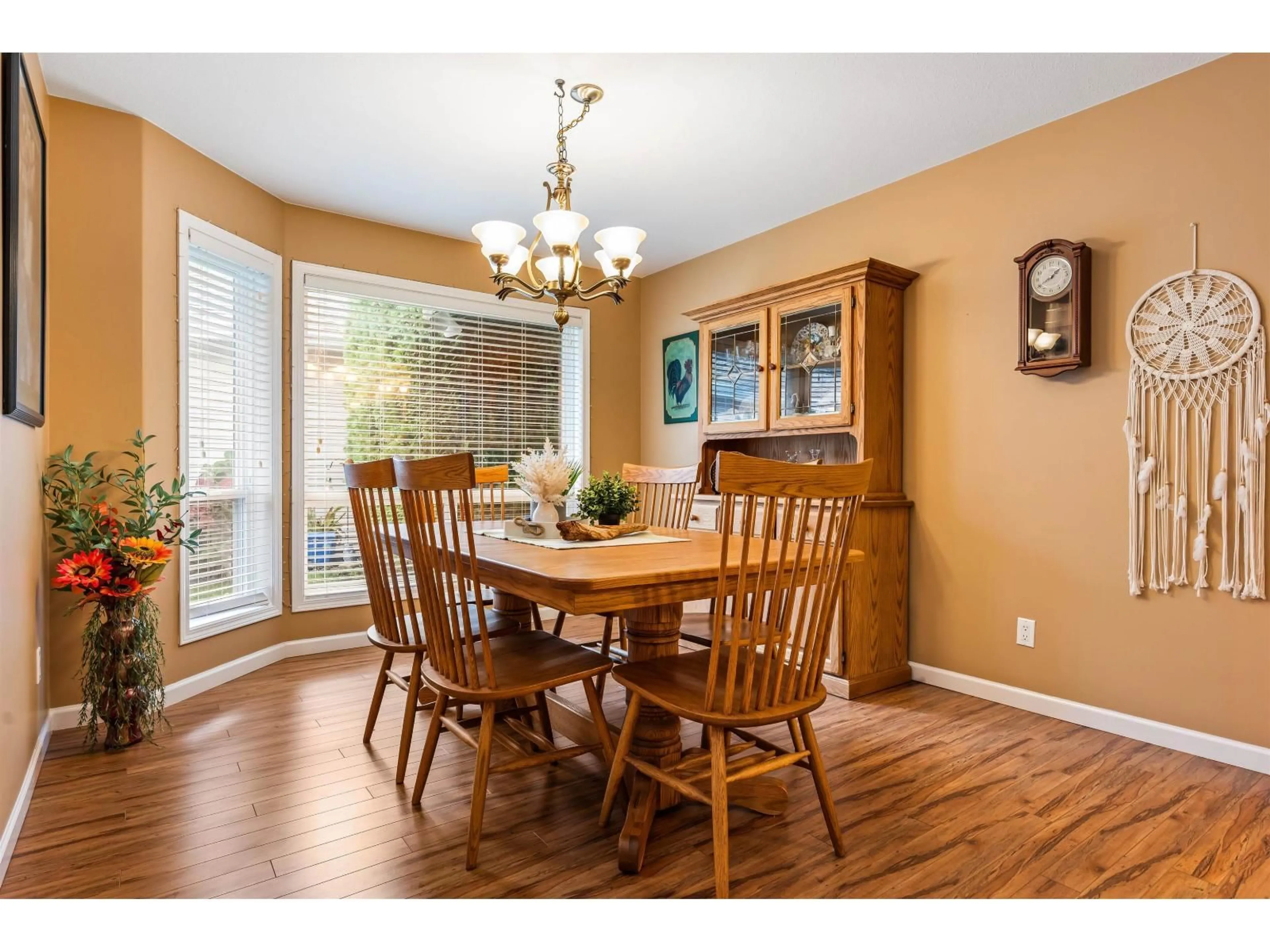 Dining room, wood/laminate floor for 110 - 6001 PROMONTORY ROAD, Chilliwack British Columbia V2R3E3