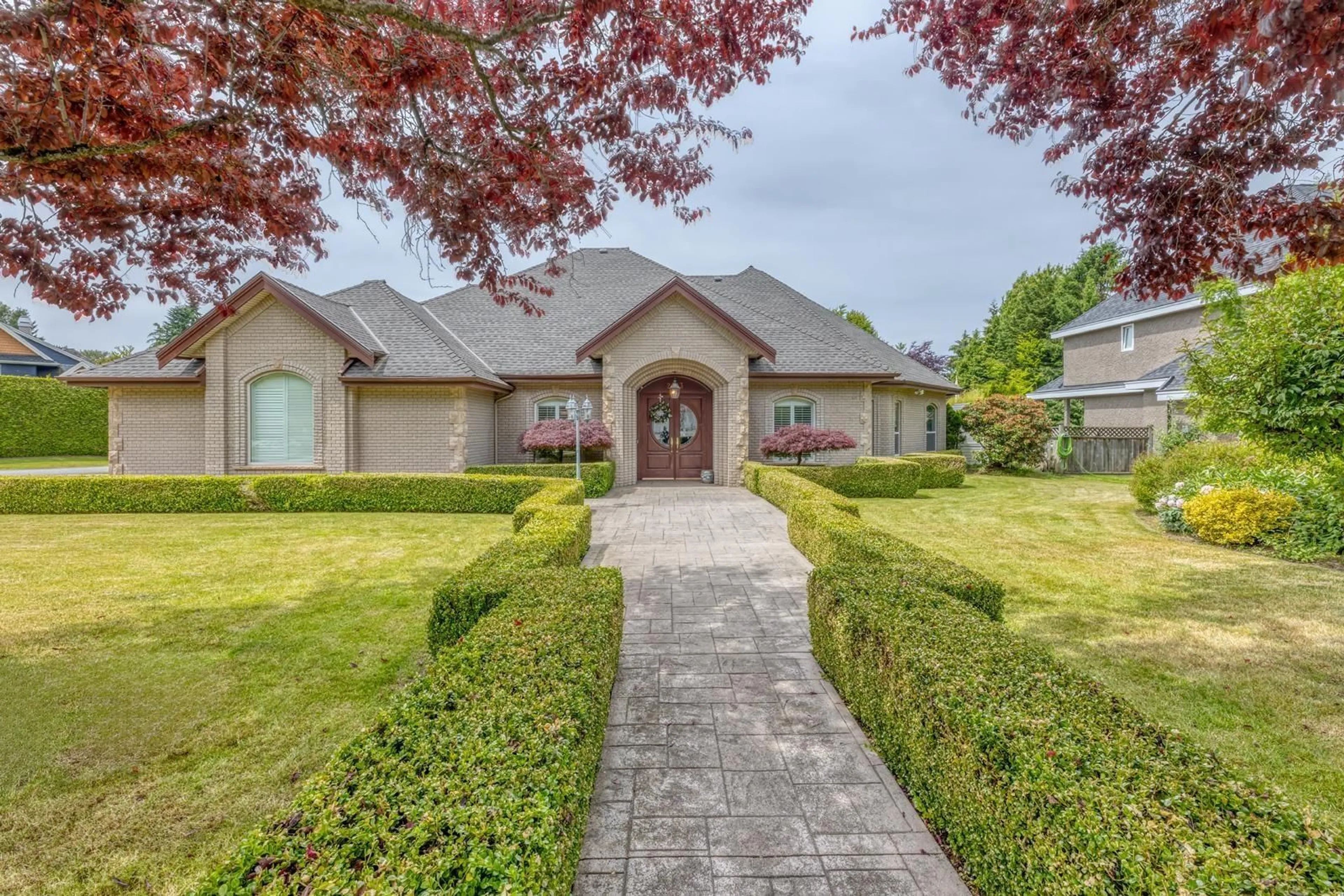 Home with brick exterior material, street for 2313 CHANTRELL PARK, Surrey British Columbia V4A9W8