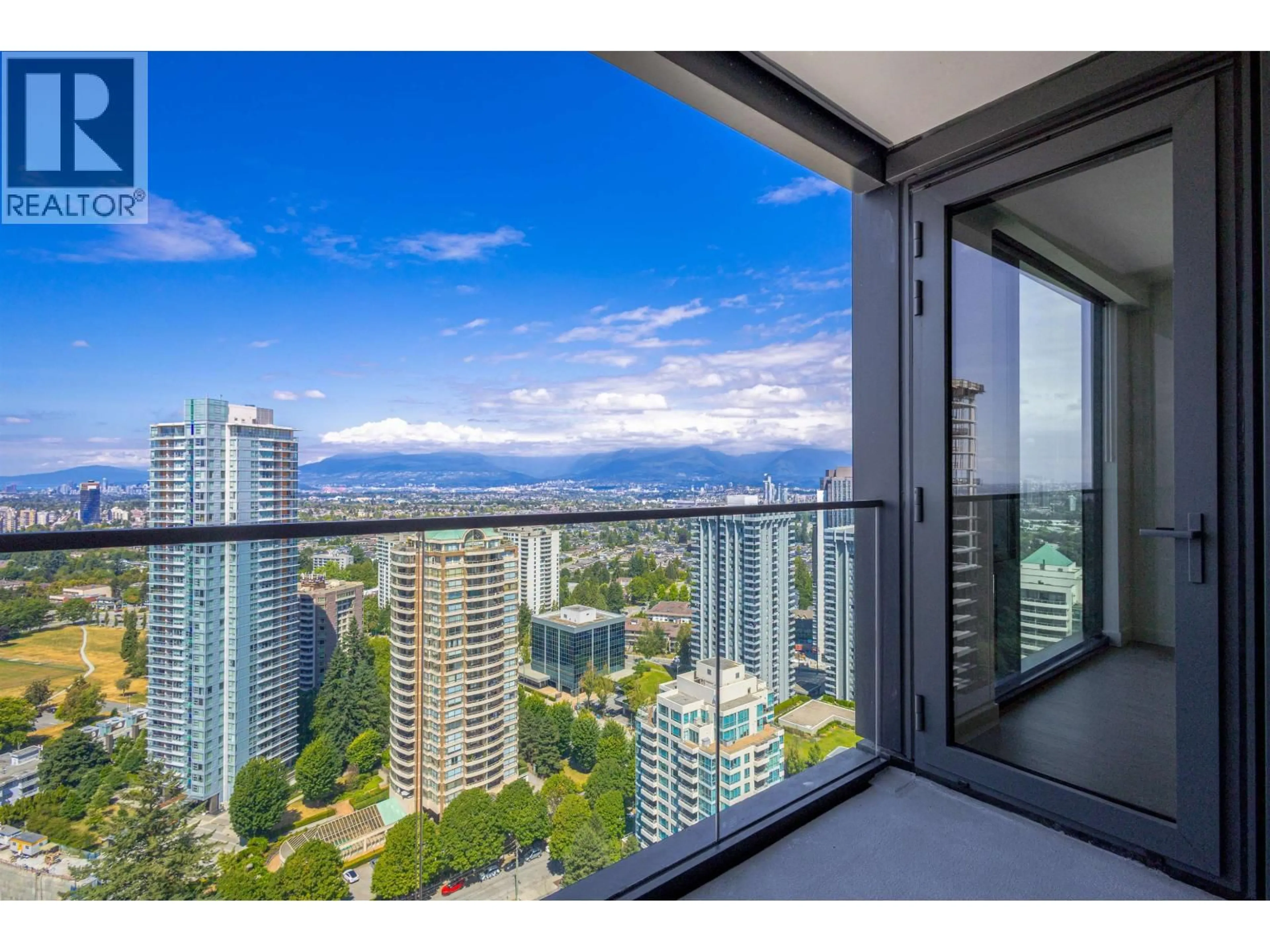 Balcony in the apartment, city buildings view from balcony for 2505 - 5987 WILSON AVENUE, Burnaby British Columbia V5H0L7