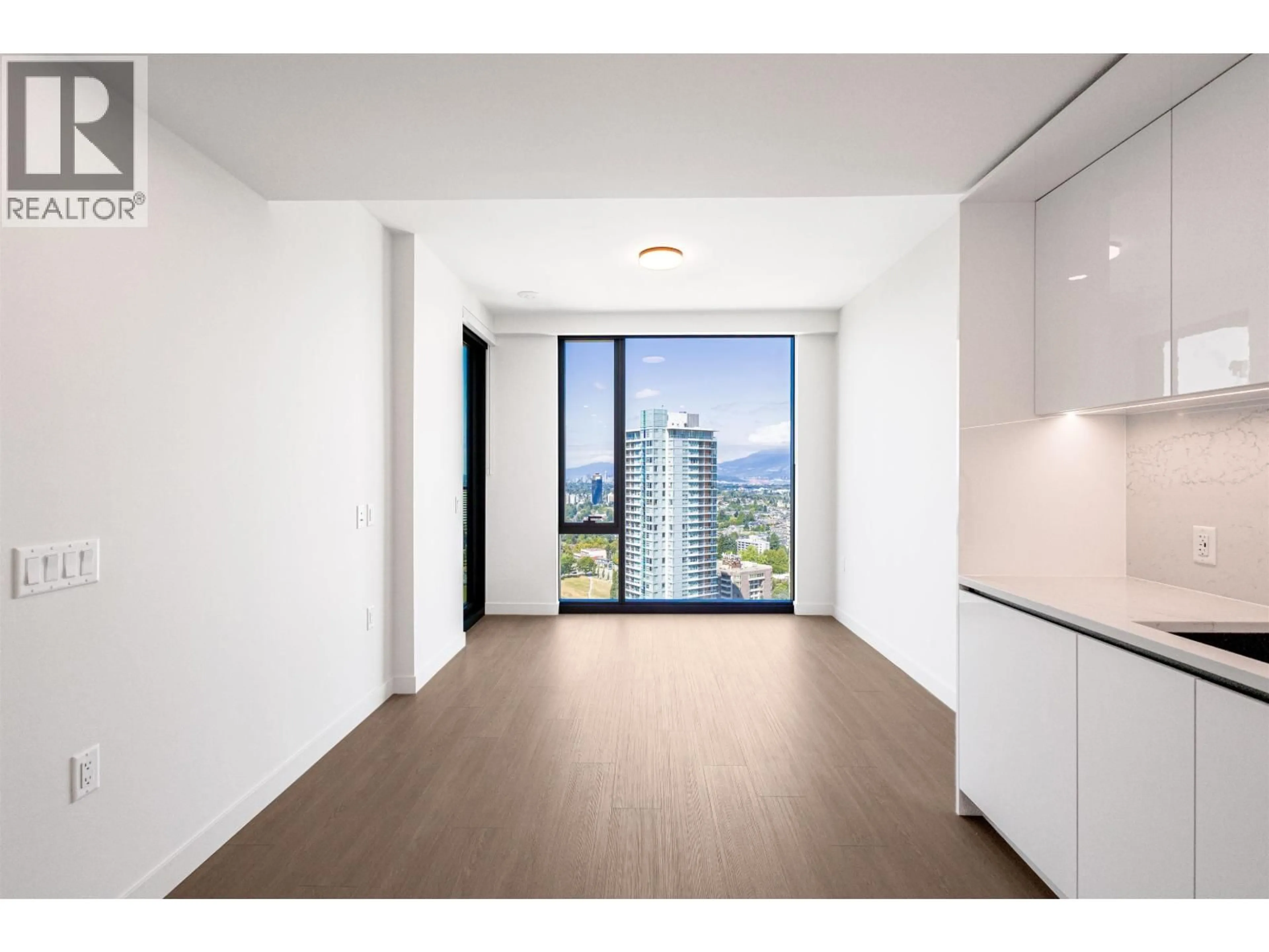 Unknown for 2505 - 5987 WILSON AVENUE, Burnaby British Columbia V5H0L7