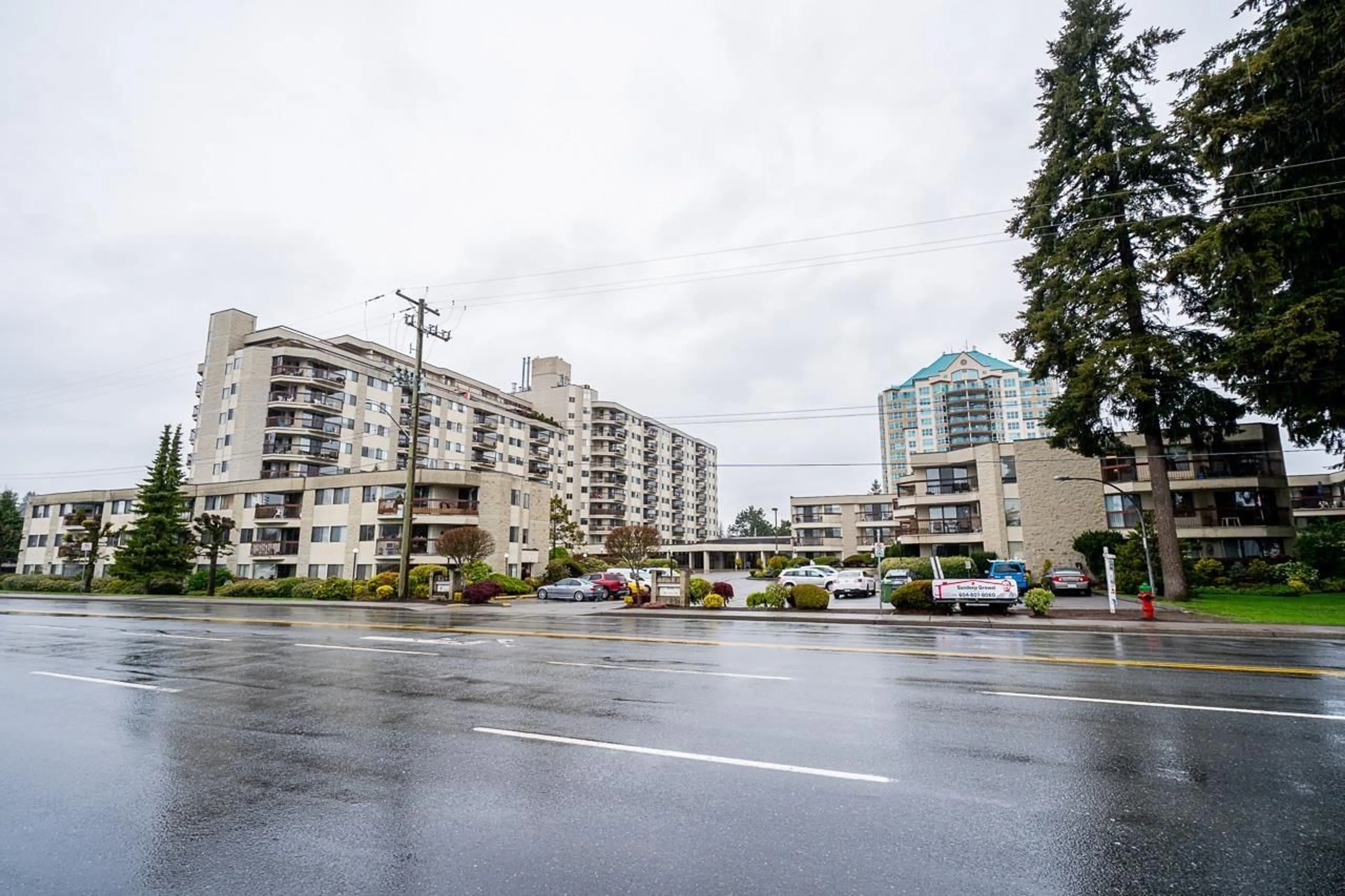 Unknown for 301 - 31955 OLD YALE, Abbotsford British Columbia V2T4N1