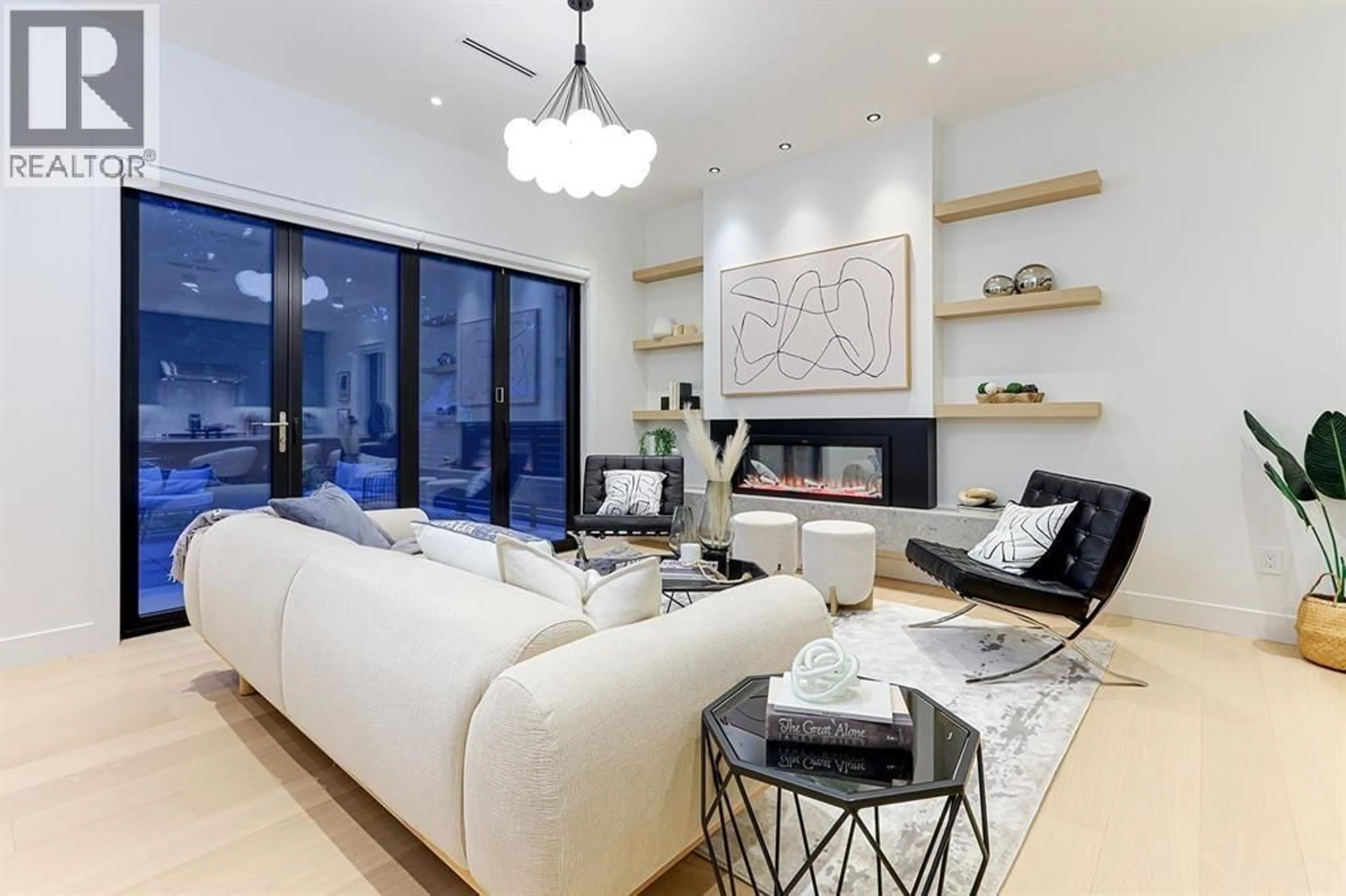 Living room with furniture, unknown for 1943 6TH AVENUE, Vancouver British Columbia V5N1P6