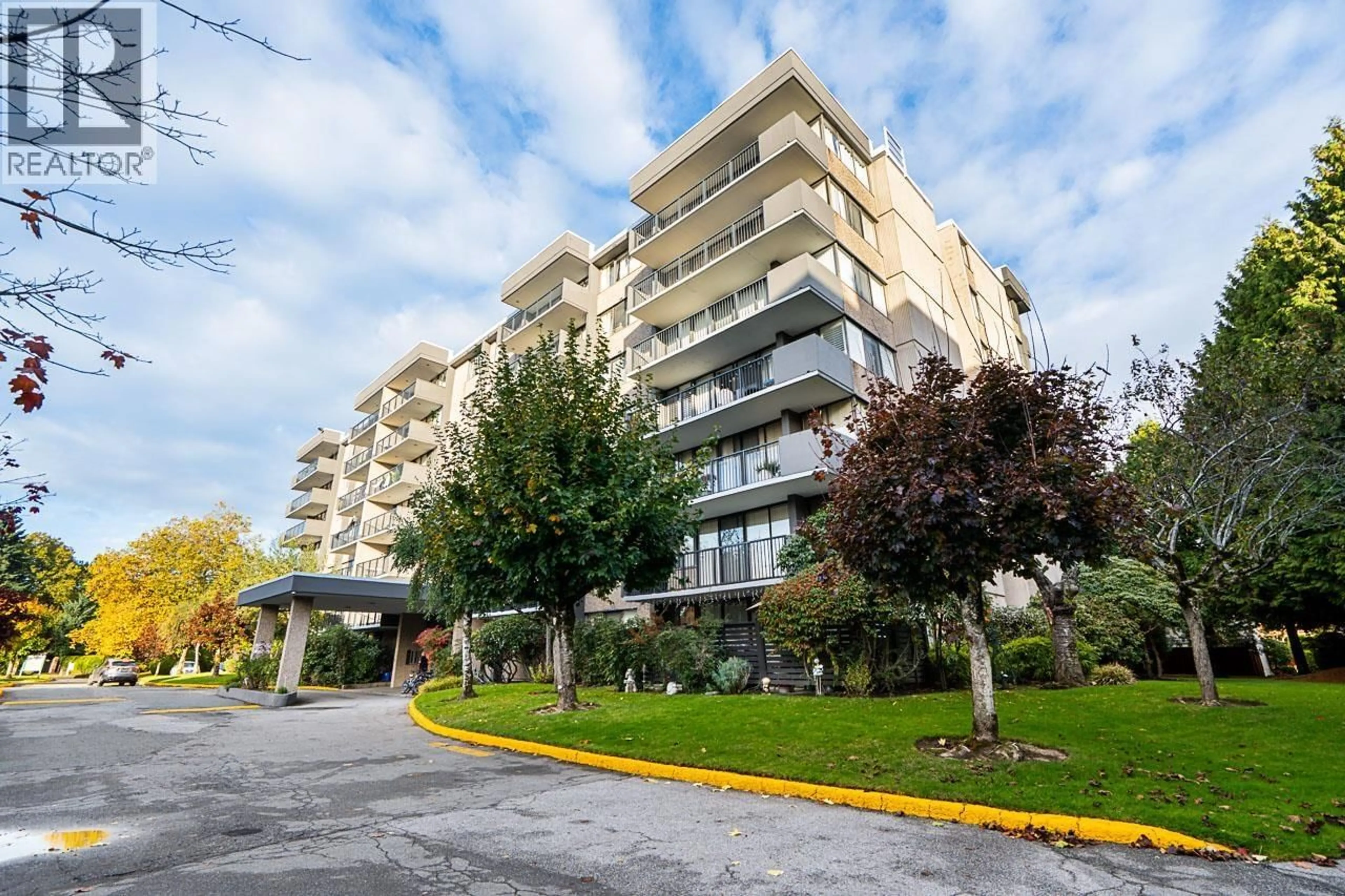 Patio, street for 402 - 9300 PARKSVILLE DRIVE, Richmond British Columbia V7E4W3