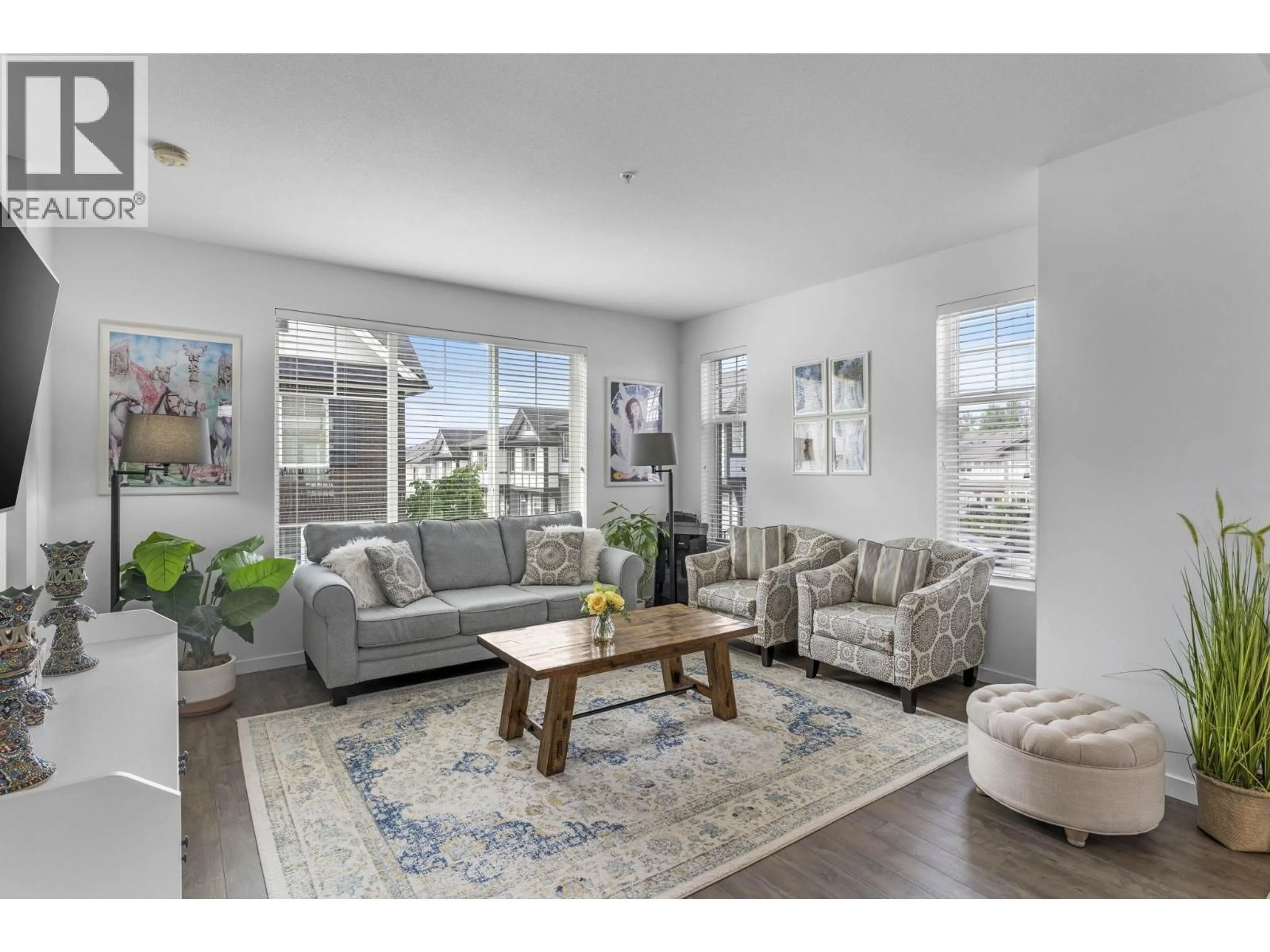 Living room with furniture, unknown for 9 - 11272 240TH STREET, Maple Ridge British Columbia V2W0J8