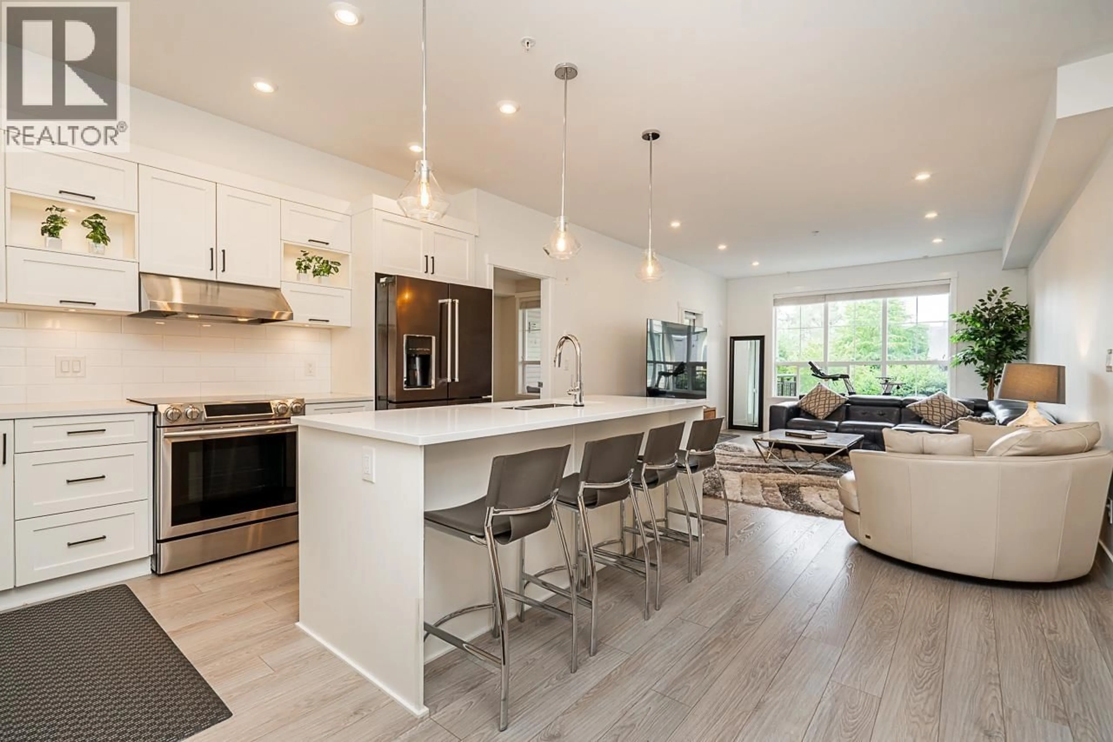Open concept kitchen, unknown for 204 - 12367 224 STREET, Maple Ridge British Columbia V6C3P6