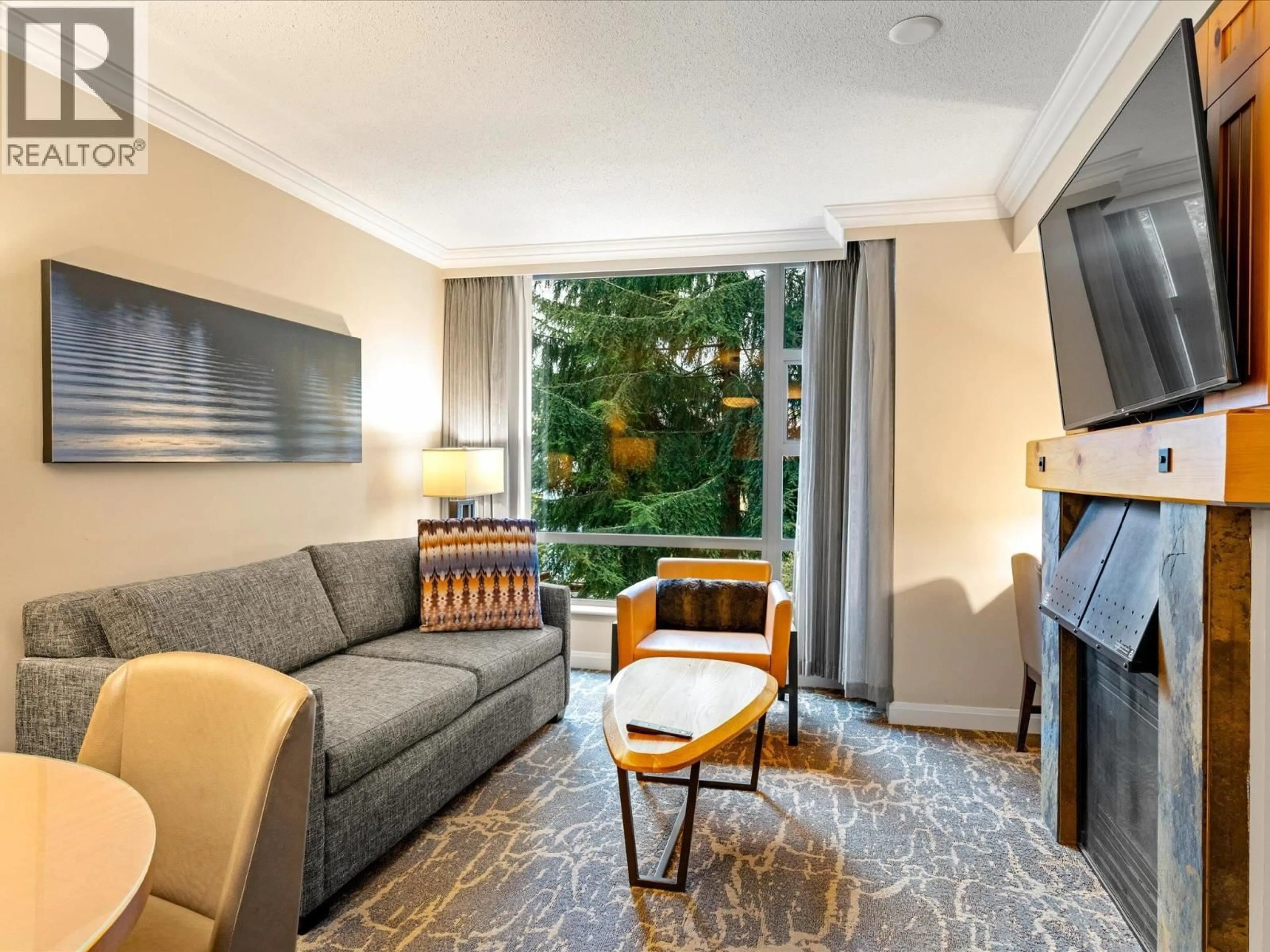 Living room with furniture, unknown for 482 - 4090 WHISTLER WAY, Whistler British Columbia V8E1J3