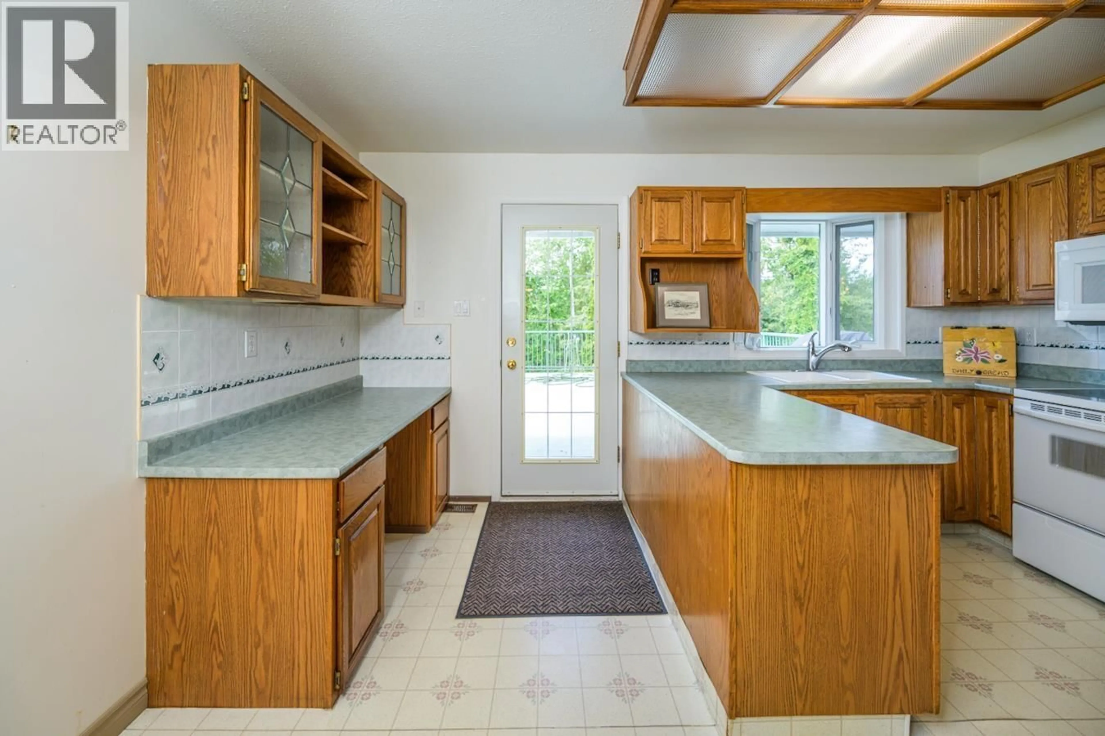 Standard kitchen, ceramic/tile floor for 1145 BABINE CRESCENT, Prince George British Columbia V2M3X7
