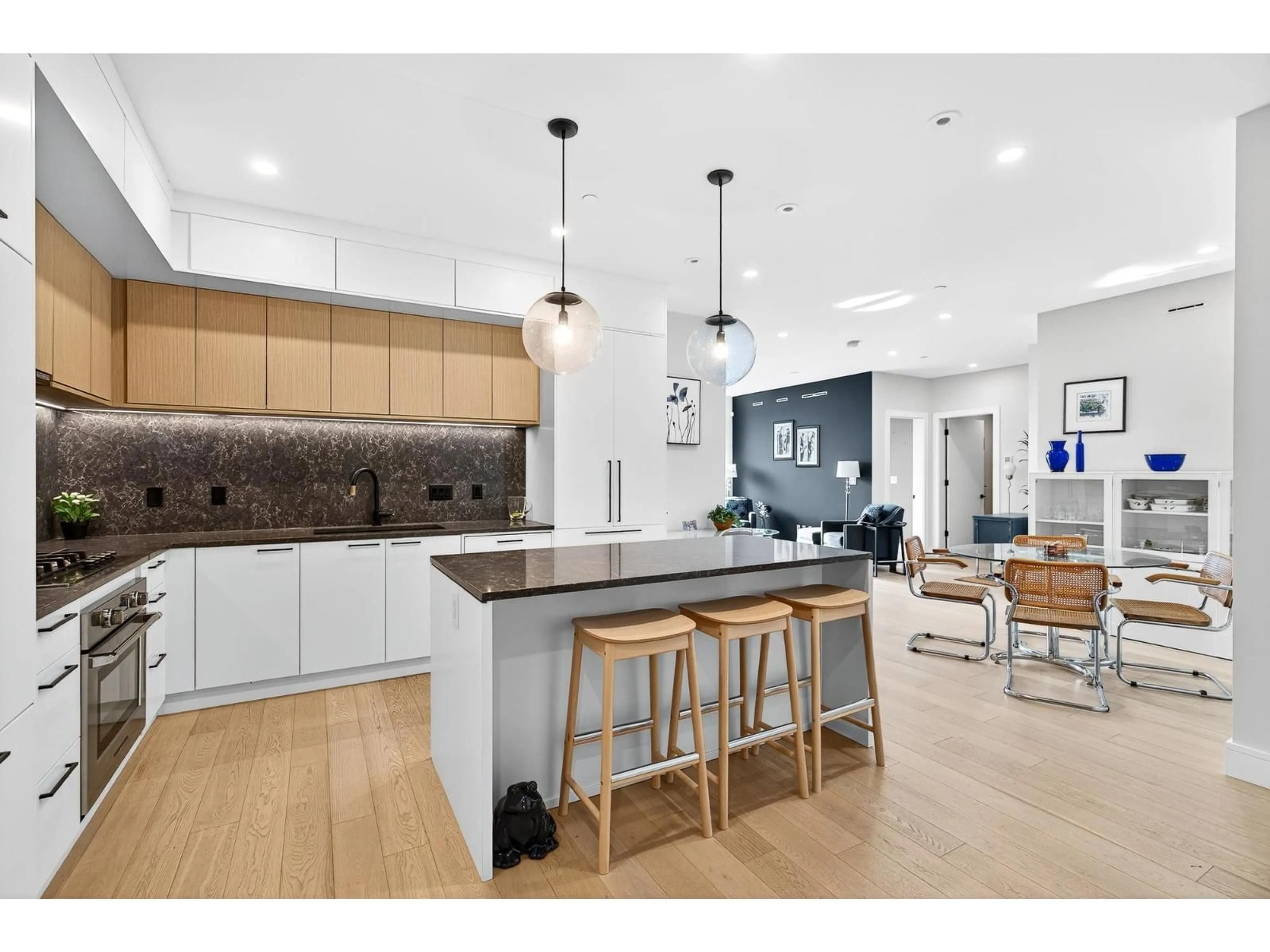 Open concept kitchen, unknown for 410 - 20416 PARK, Langley British Columbia V3A0N2