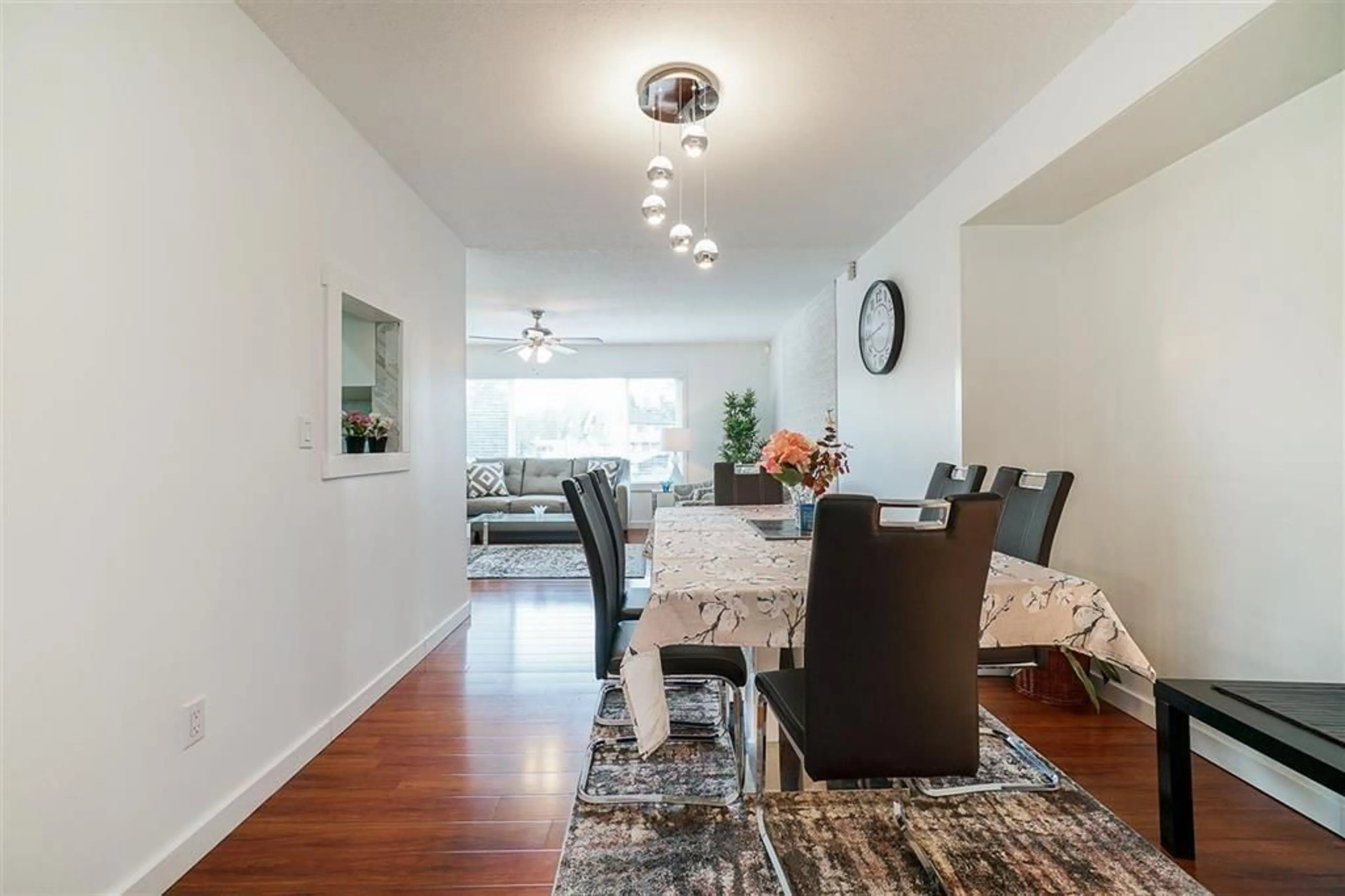 Dining room, wood/laminate floor for 3174 ROYAL, Abbotsford British Columbia V2T4J6