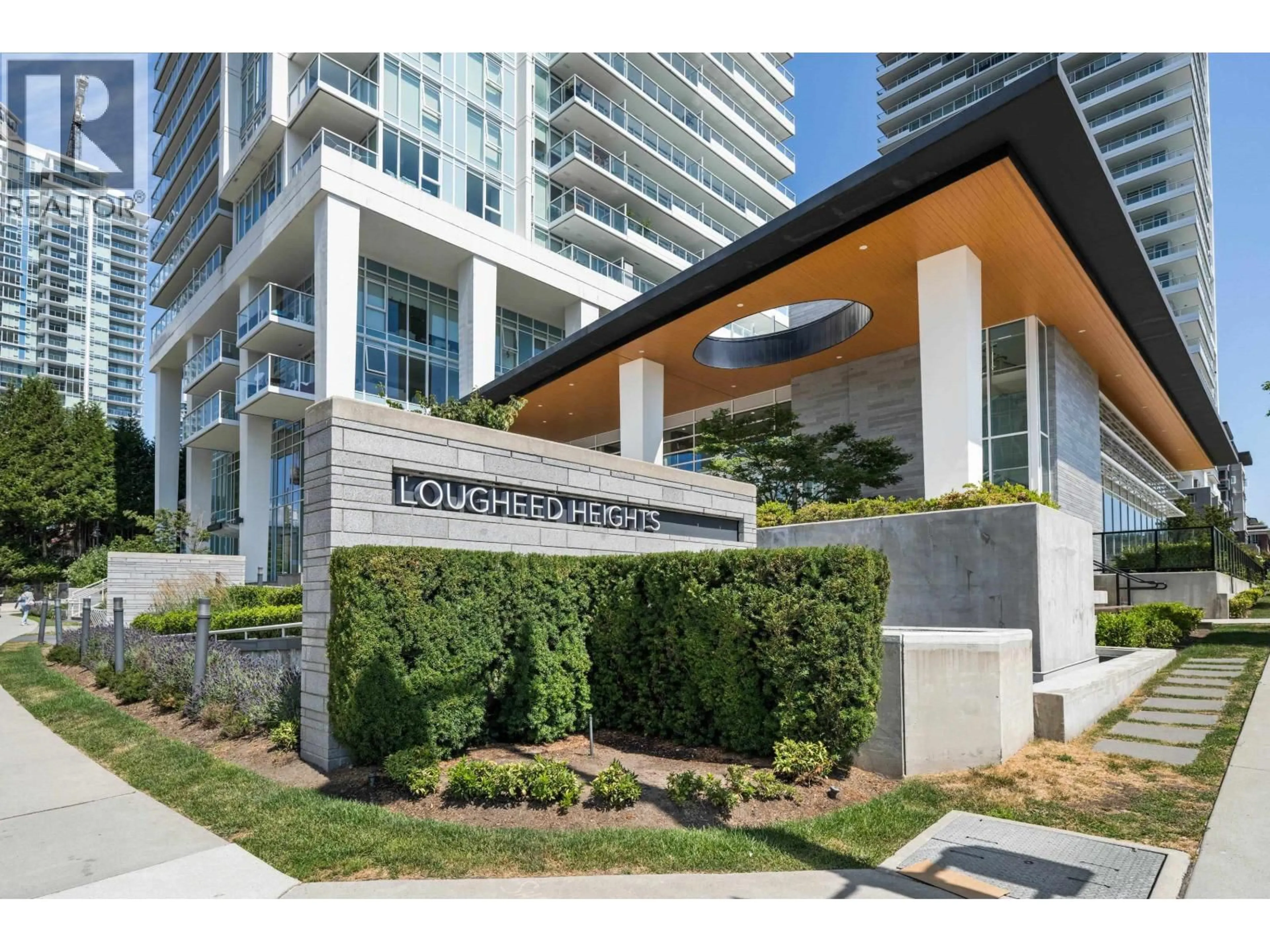 Indoor foyer for 1405 - 657 WHITING WAY, Coquitlam British Columbia V3J0J6
