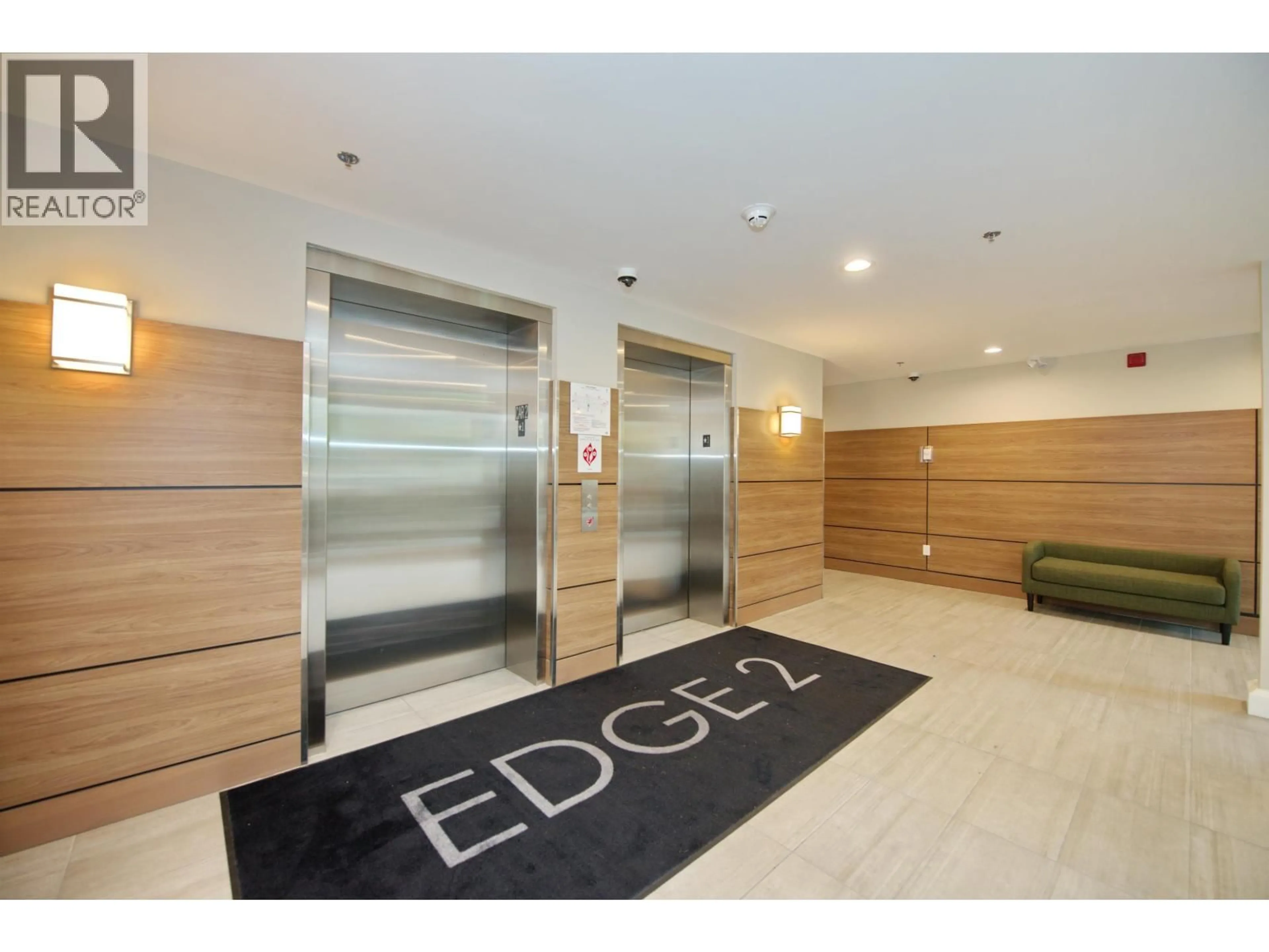 Indoor foyer for 203 - 22562 121 AVENUE, Maple Ridge British Columbia V2X3Y8