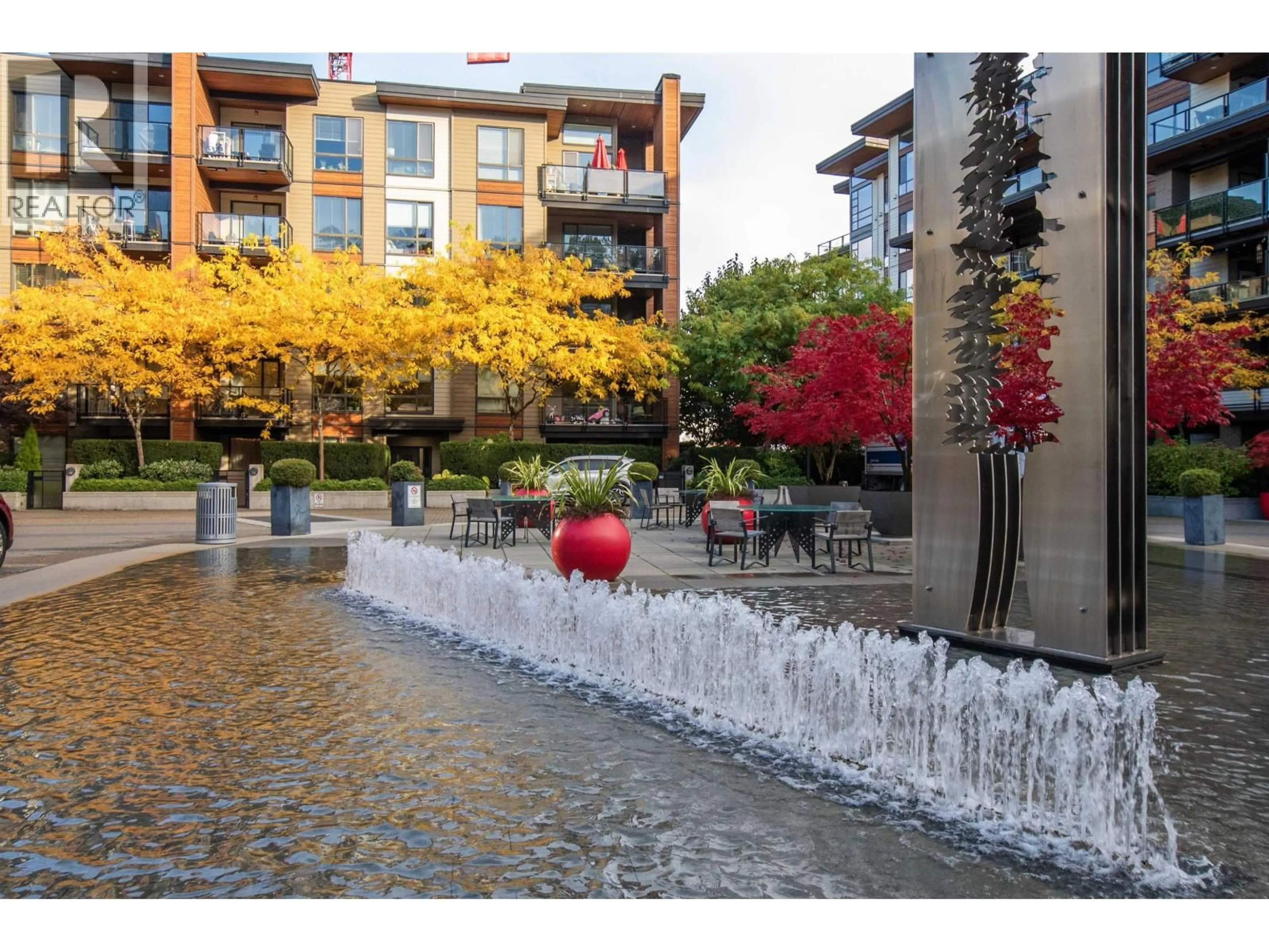 Patio, water/lake/river/ocean view for 508 - 719 3RD STREET, North Vancouver British Columbia V7M0E7