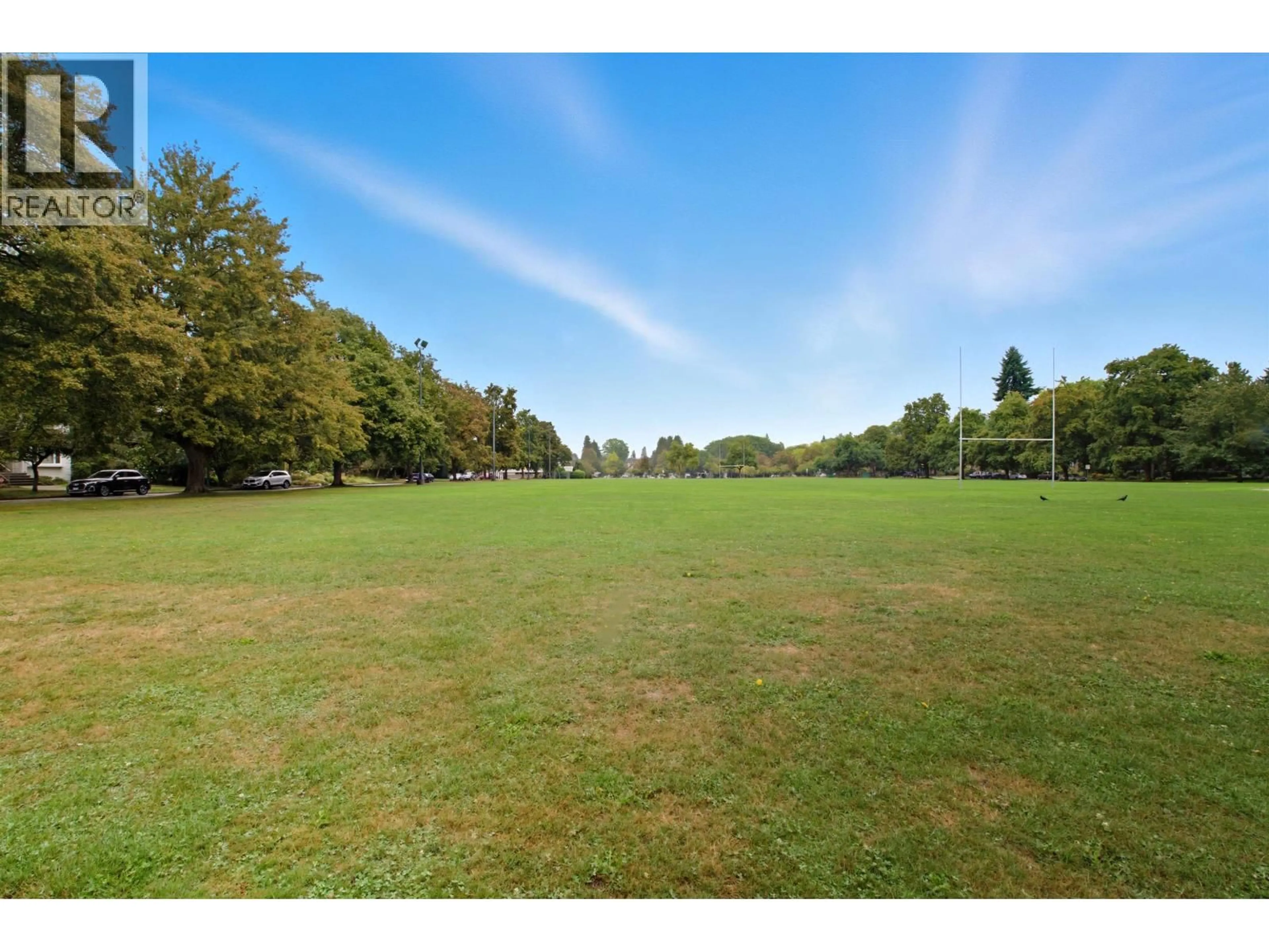 A pic from outside/outdoor area/front of a property/back of a property/a pic from drone, unknown for 3247 30TH AVENUE, Vancouver British Columbia V6L1Z5