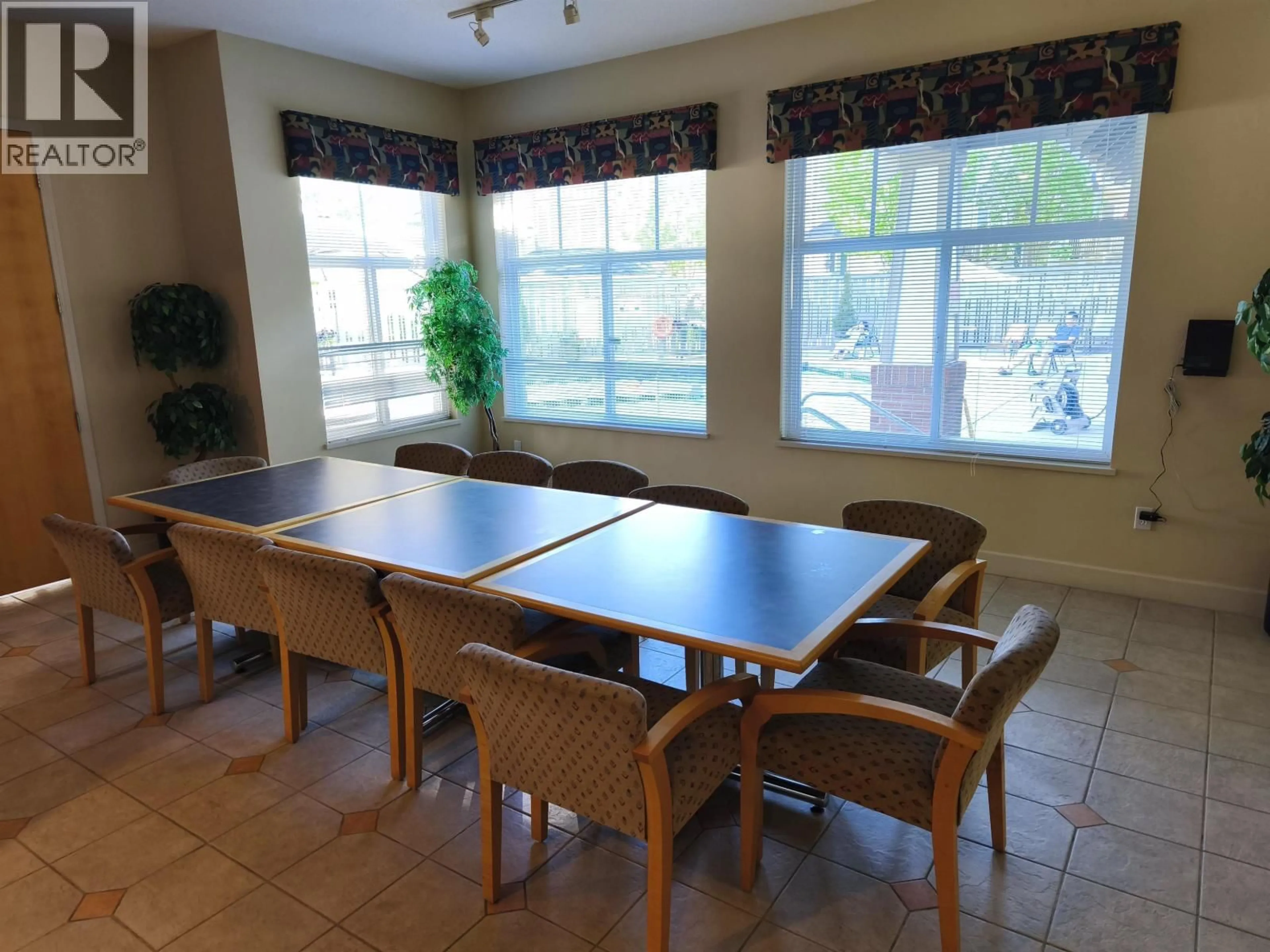 Dining room, unknown for 2 - 6588 BARNARD DRIVE, Richmond British Columbia V7C5R8