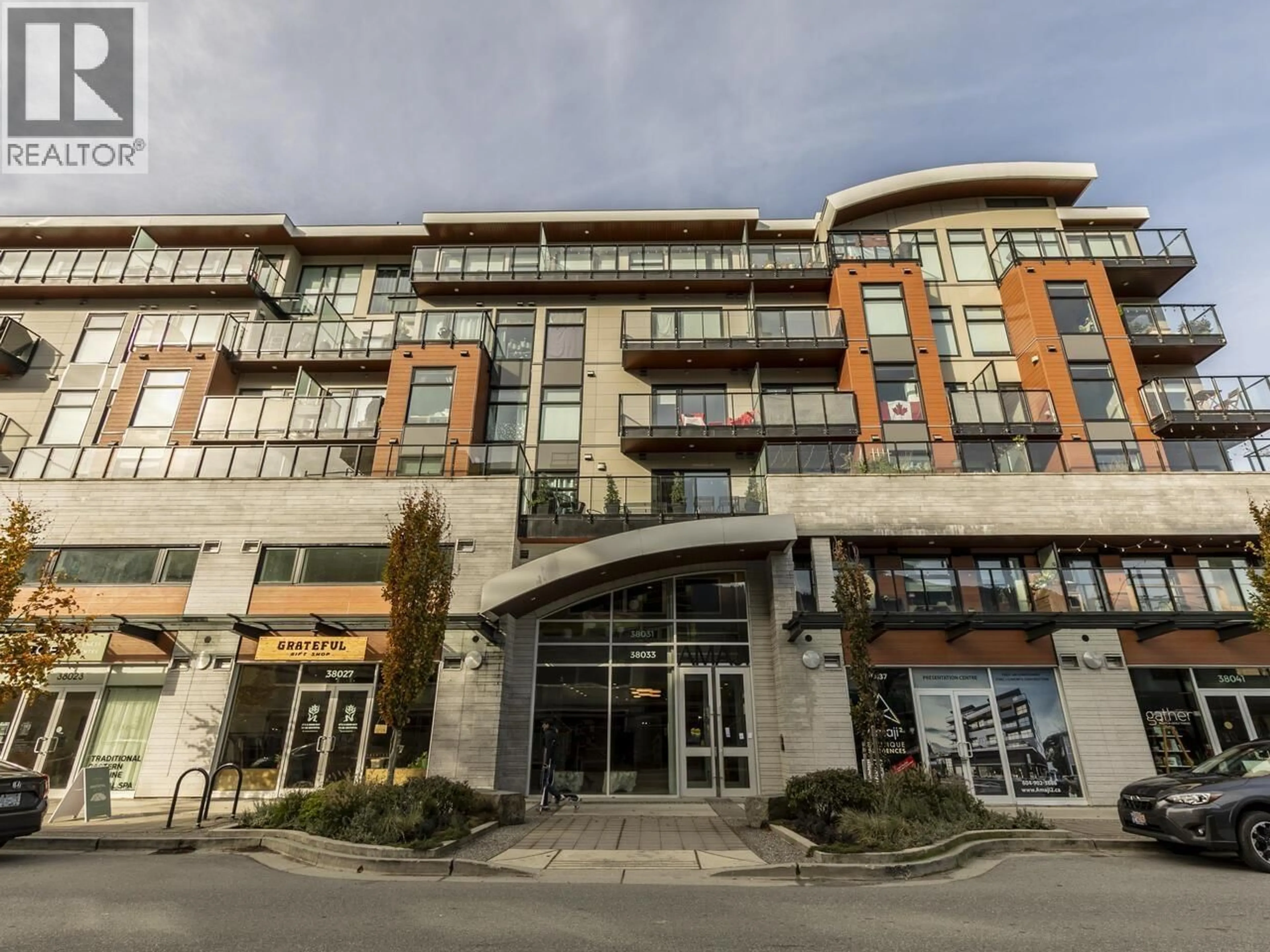 Indoor foyer for 416 - 38033 SECOND AVENUE, Squamish British Columbia V8B0C4