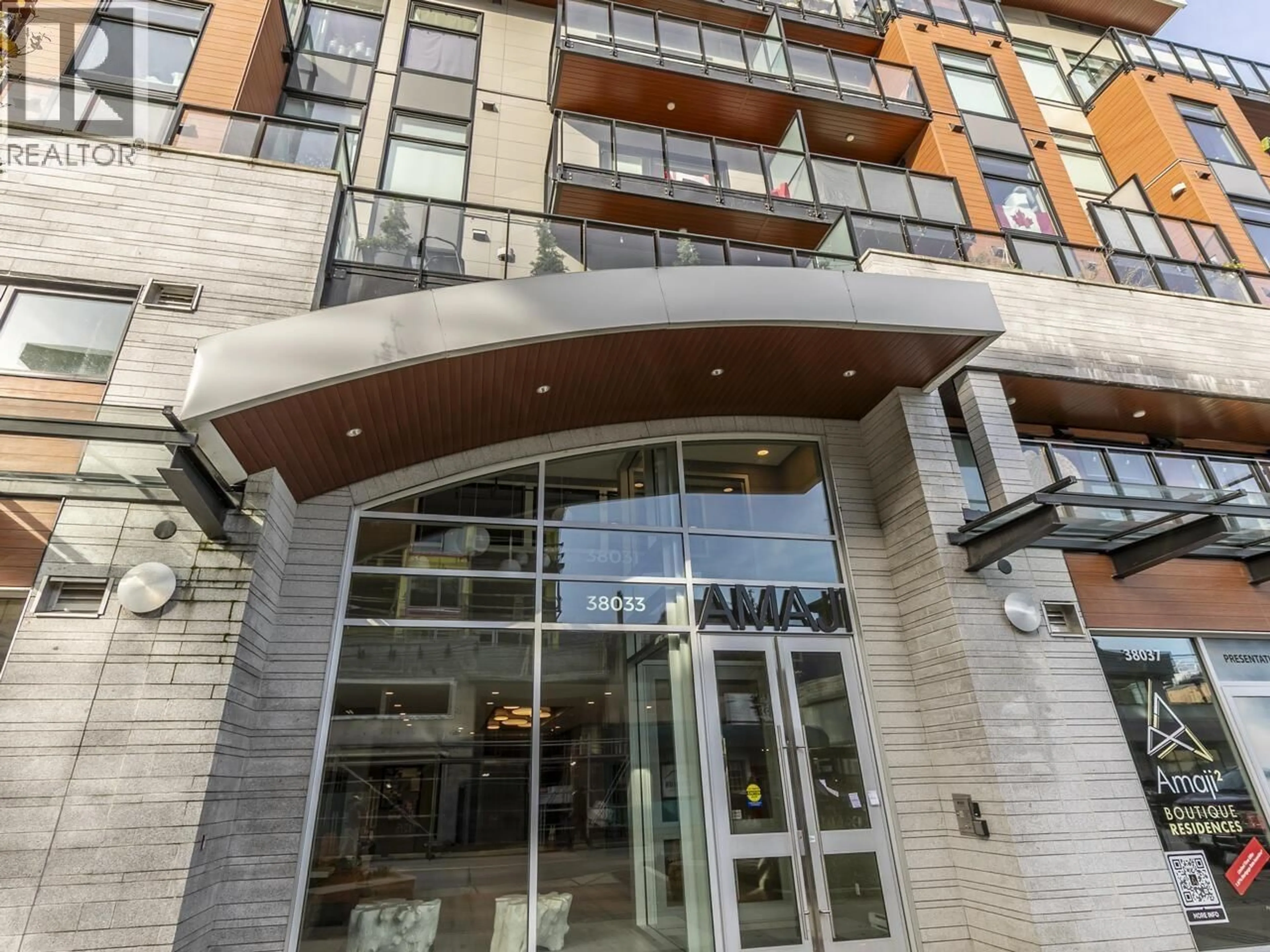 Indoor foyer for 416 - 38033 SECOND AVENUE, Squamish British Columbia V8B0C4