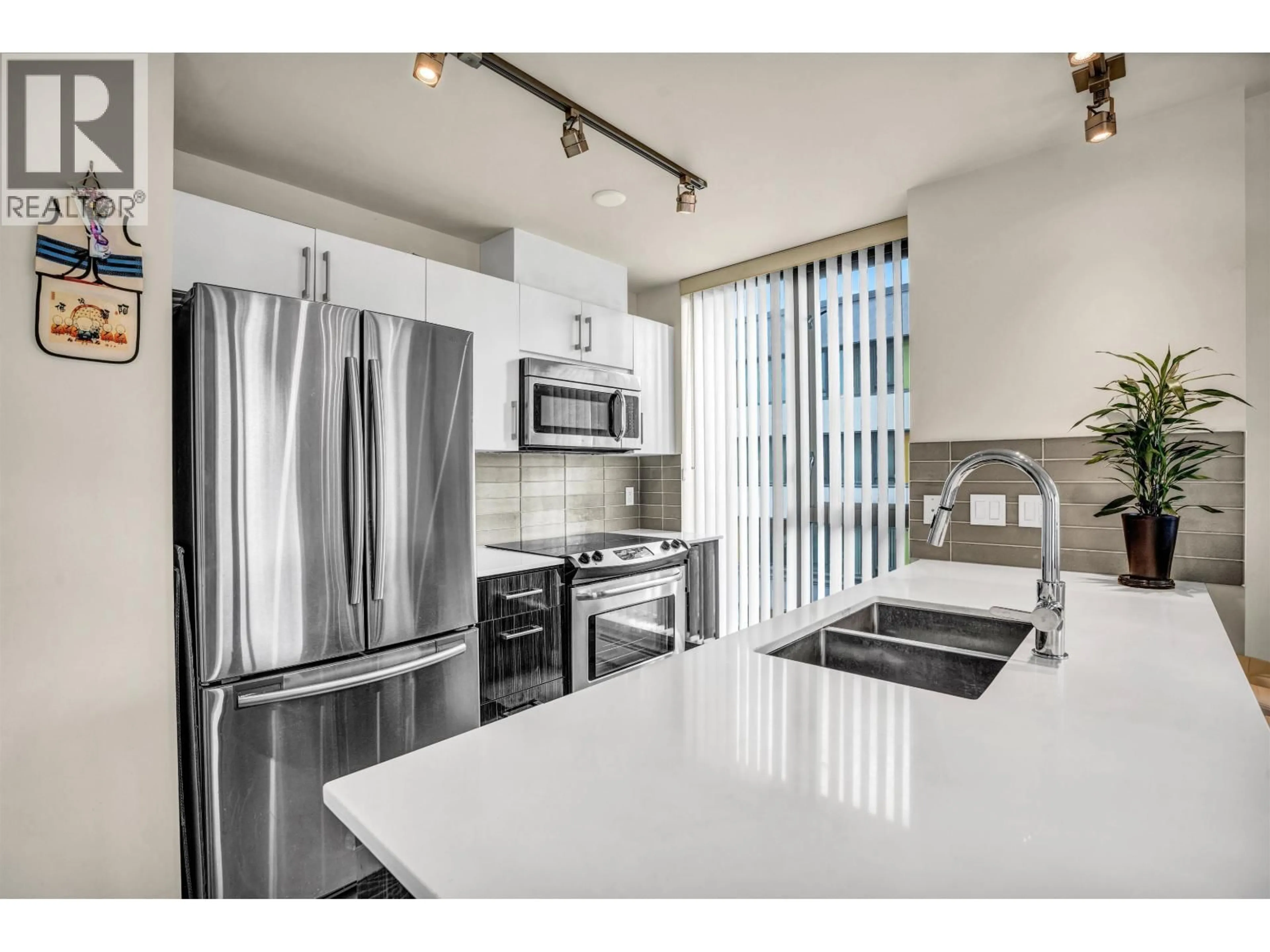 Unknown for 316 - 2689 KINGSWAY, Vancouver British Columbia V5R0C3