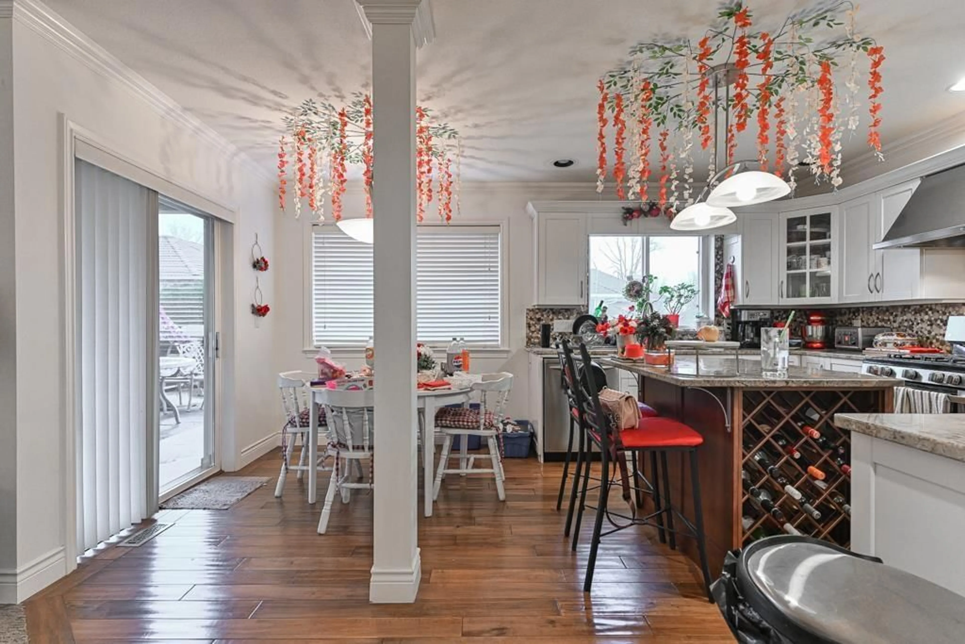 Open concept kitchen, unknown for 31466 JEAN, Abbotsford British Columbia V2T5N9