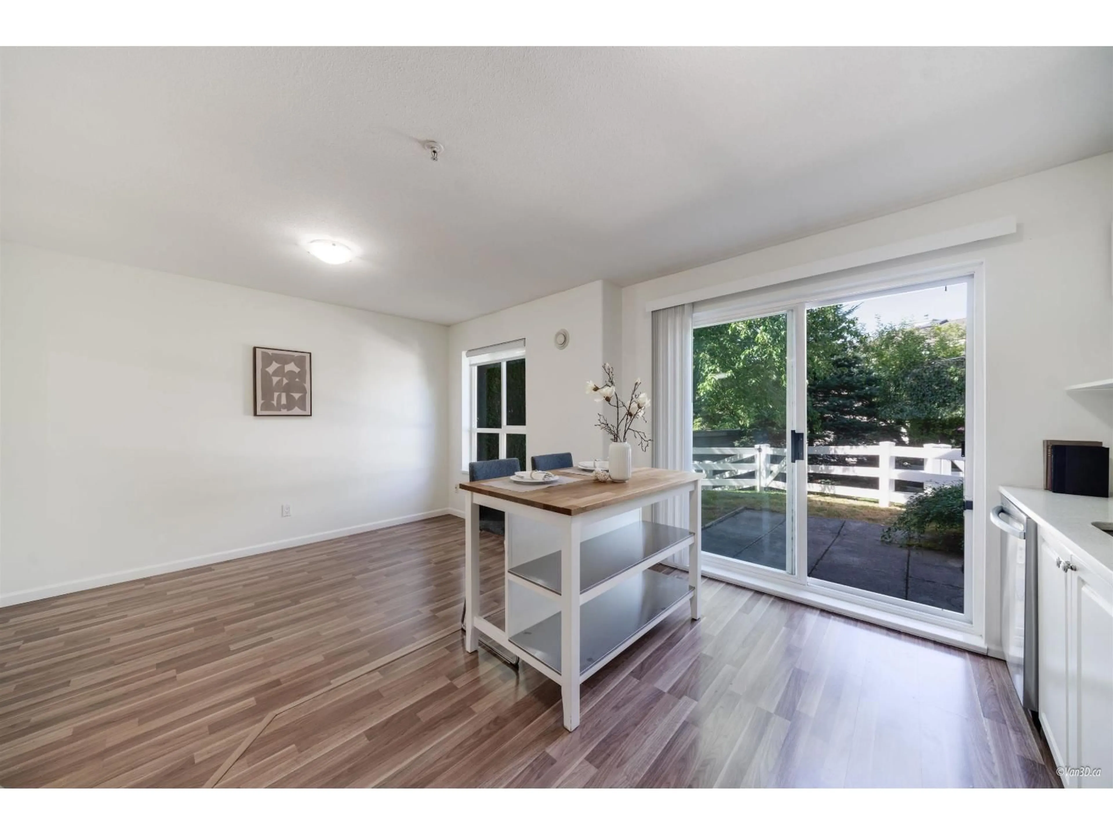 A pic of a room for 41 - 8930 WALNUT GROVE, Langley British Columbia V1M3K2