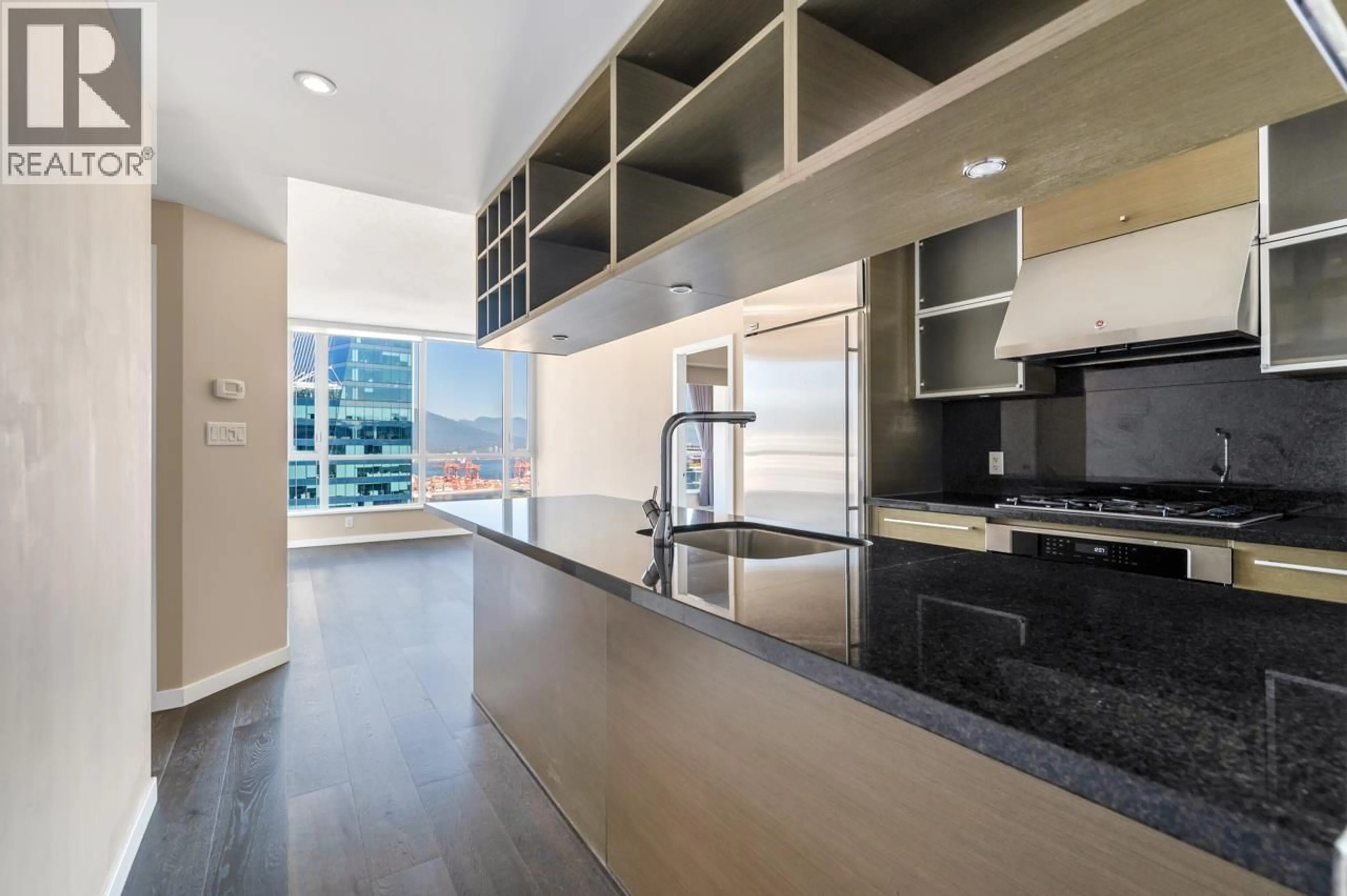 Contemporary kitchen, ceramic/tile floor for 3309 - 833 SEYMOUR STREET, Vancouver British Columbia V6B0G4
