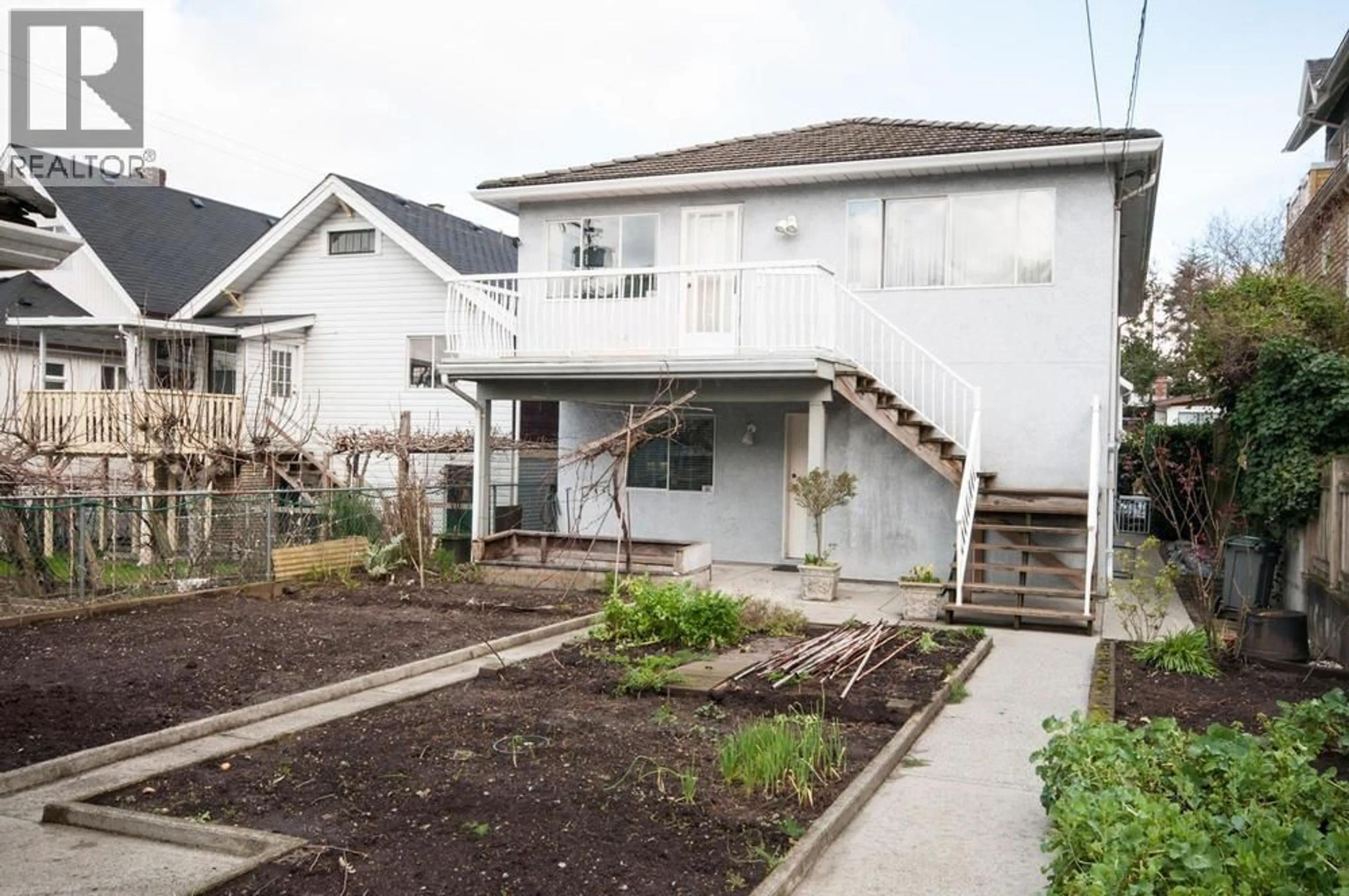 Unknown for 1360 GRAVELEY STREET, Vancouver British Columbia V5L3A2