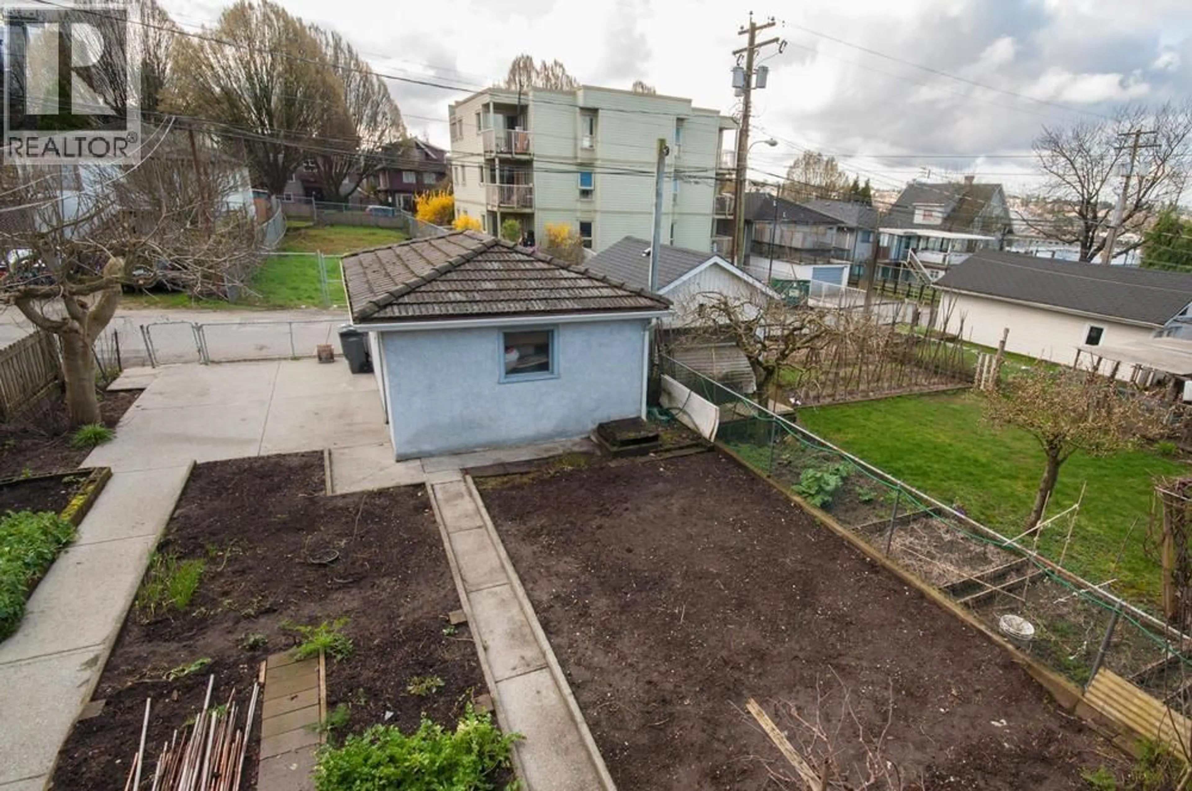 A pic from outside/outdoor area/front of a property/back of a property/a pic from drone, street for 1360 GRAVELEY STREET, Vancouver British Columbia V5L3A2