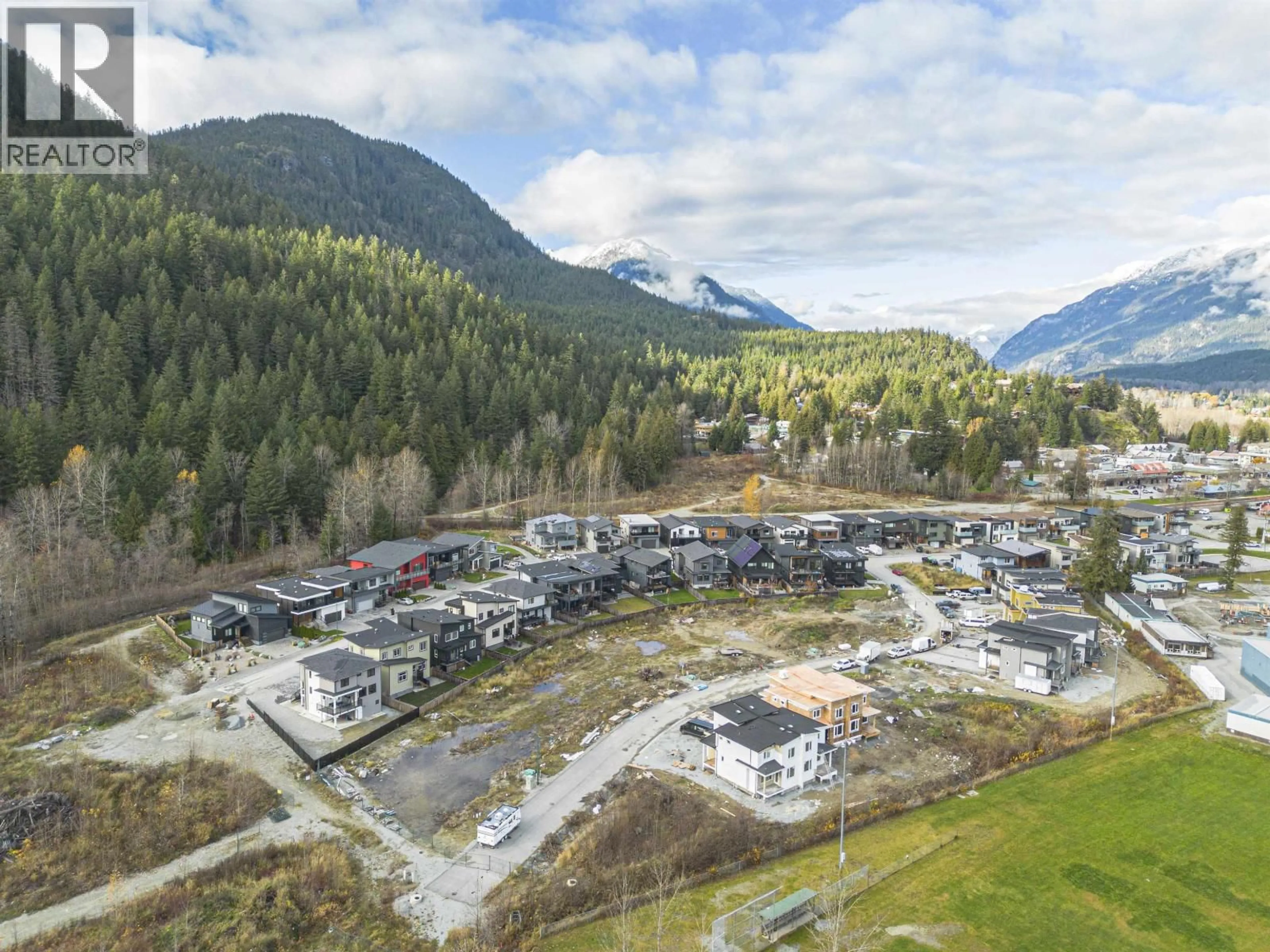 A pic from outside/outdoor area/front of a property/back of a property/a pic from drone, mountain view for 1013 PHARE CRESCENT, Pemberton British Columbia V0N0A7
