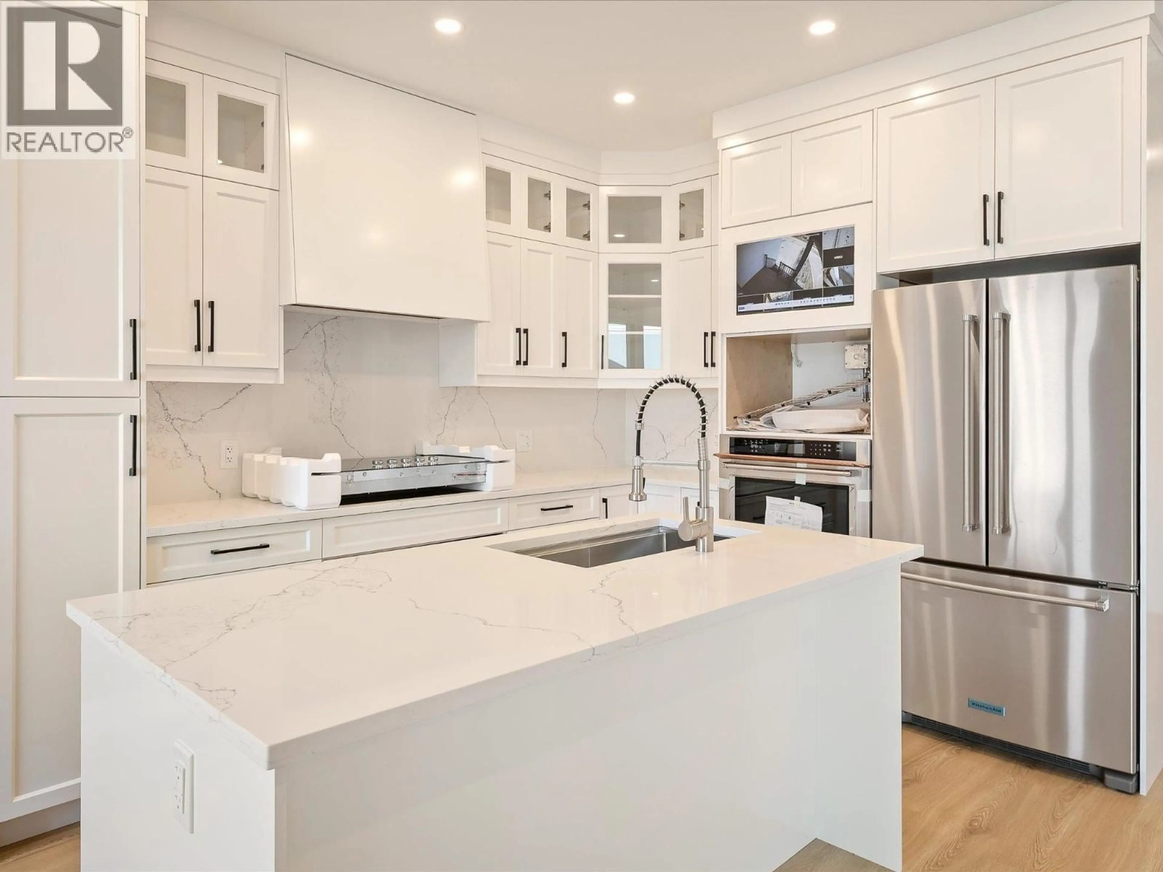 Open concept kitchen, ceramic/tile floor for 1013 PHARE CRESCENT, Pemberton British Columbia V0N0A7