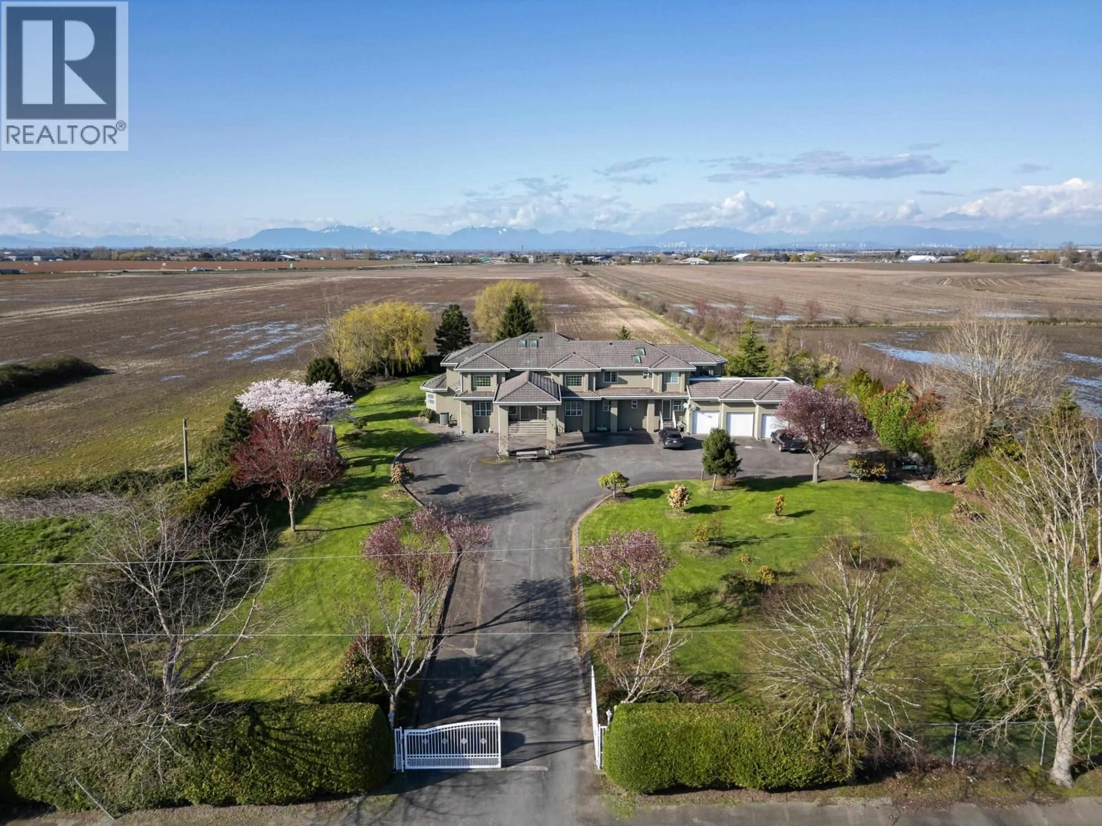 A pic from outside/outdoor area/front of a property/back of a property/a pic from drone, unknown for 2150 56 STREET, Delta British Columbia V4L2B1