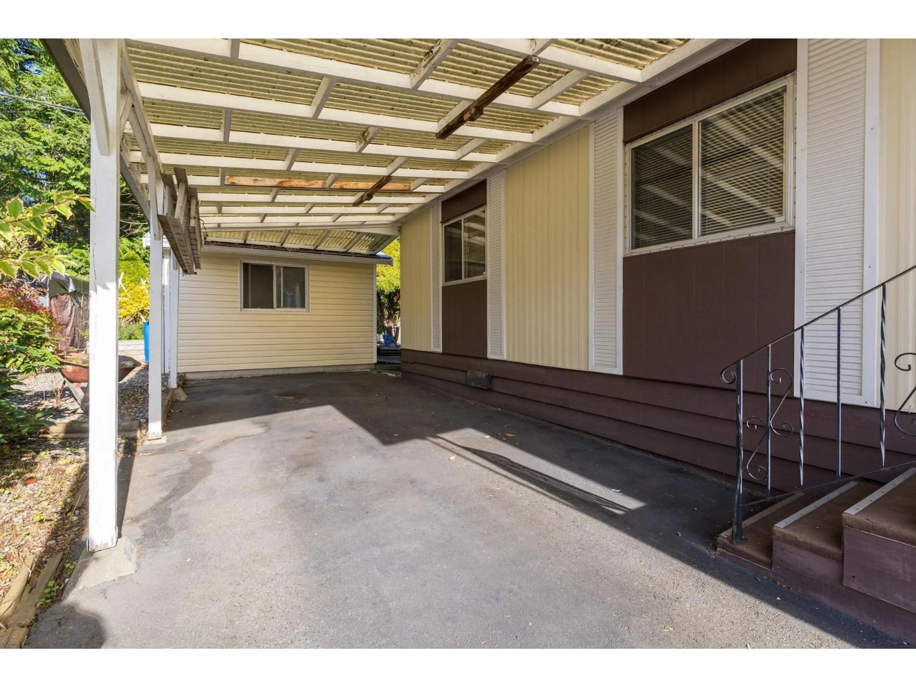 Unknown for 120 - 3031 200, Langley British Columbia V2Z1N5