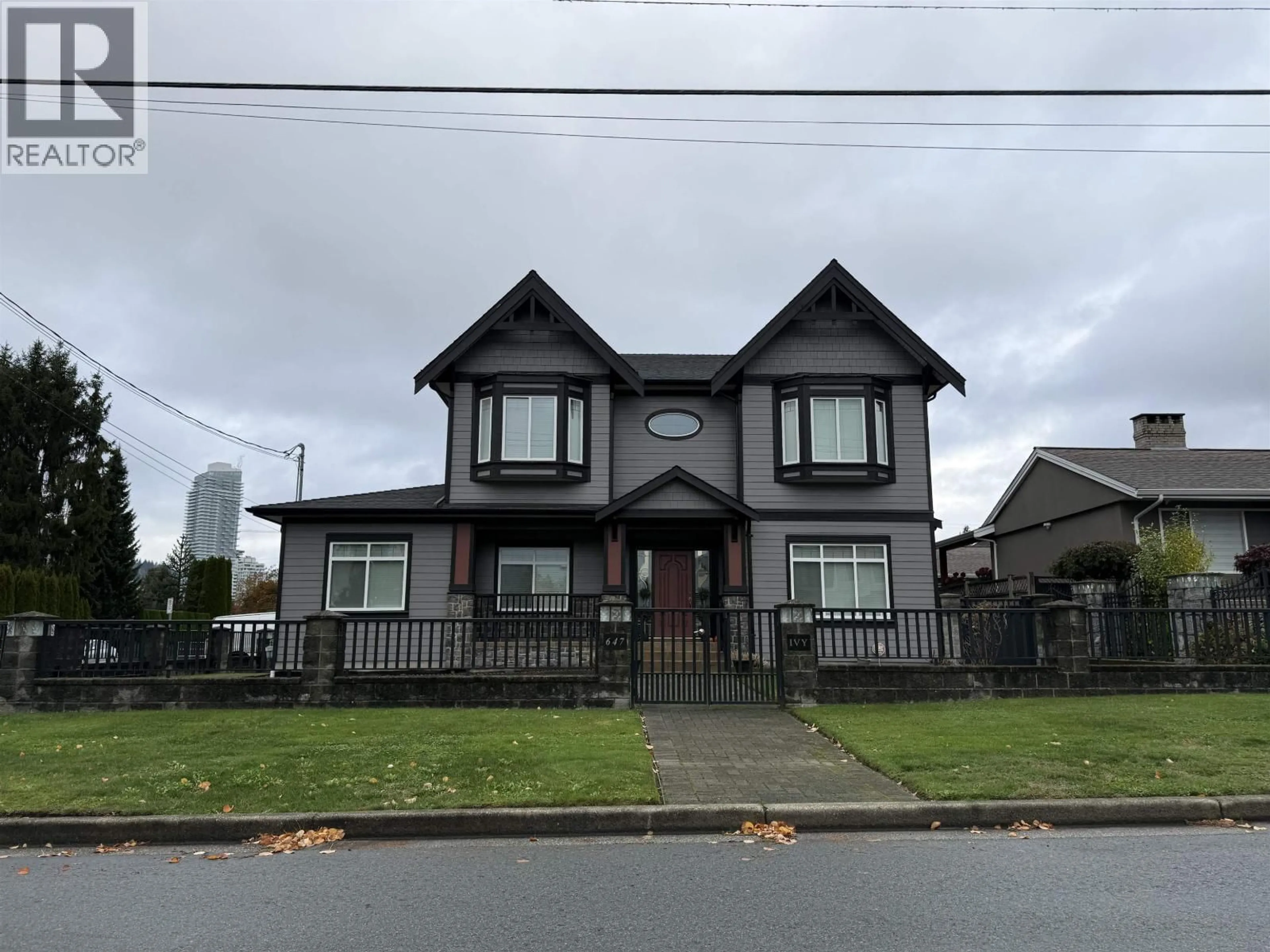 Home with vinyl exterior material, street for 647 IVY AVENUE, Coquitlam British Columbia V3J2J1