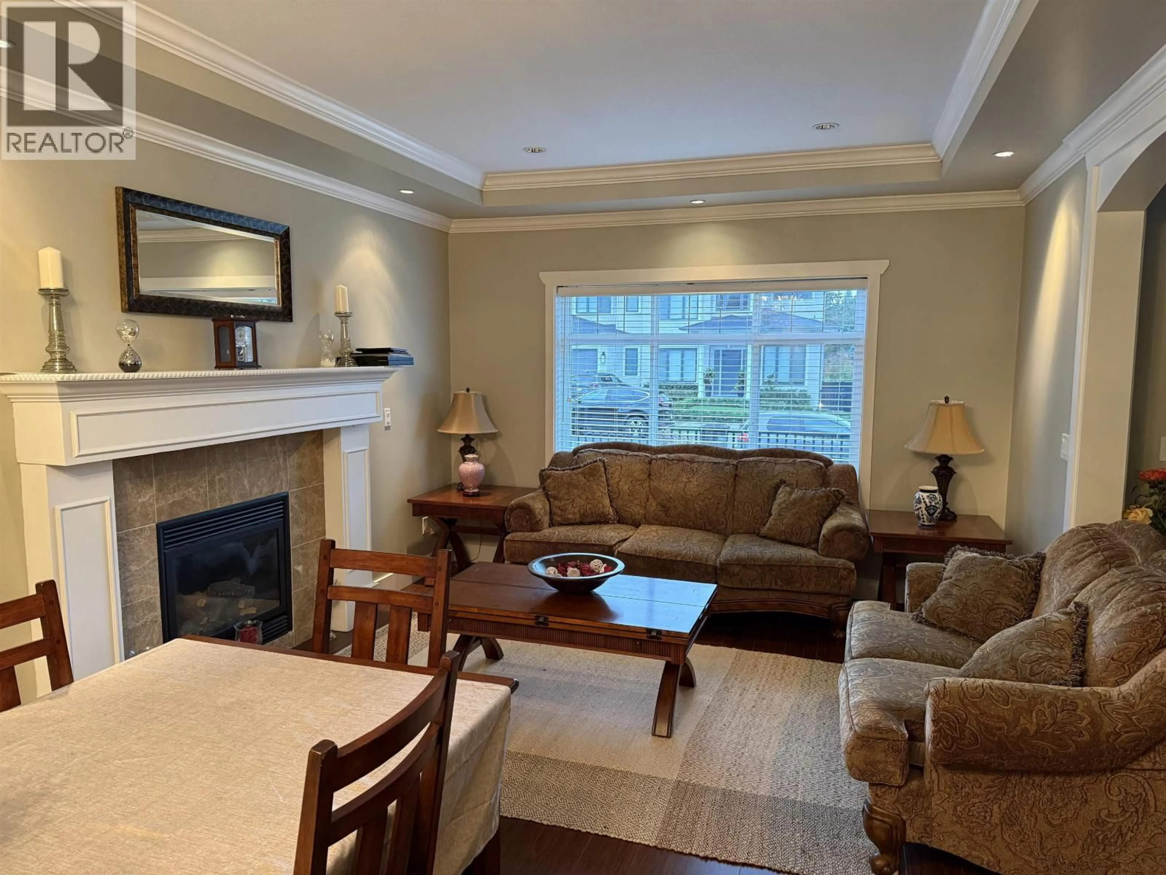 Living room with furniture, wood/laminate floor for 647 IVY AVENUE, Coquitlam British Columbia V3J2J1