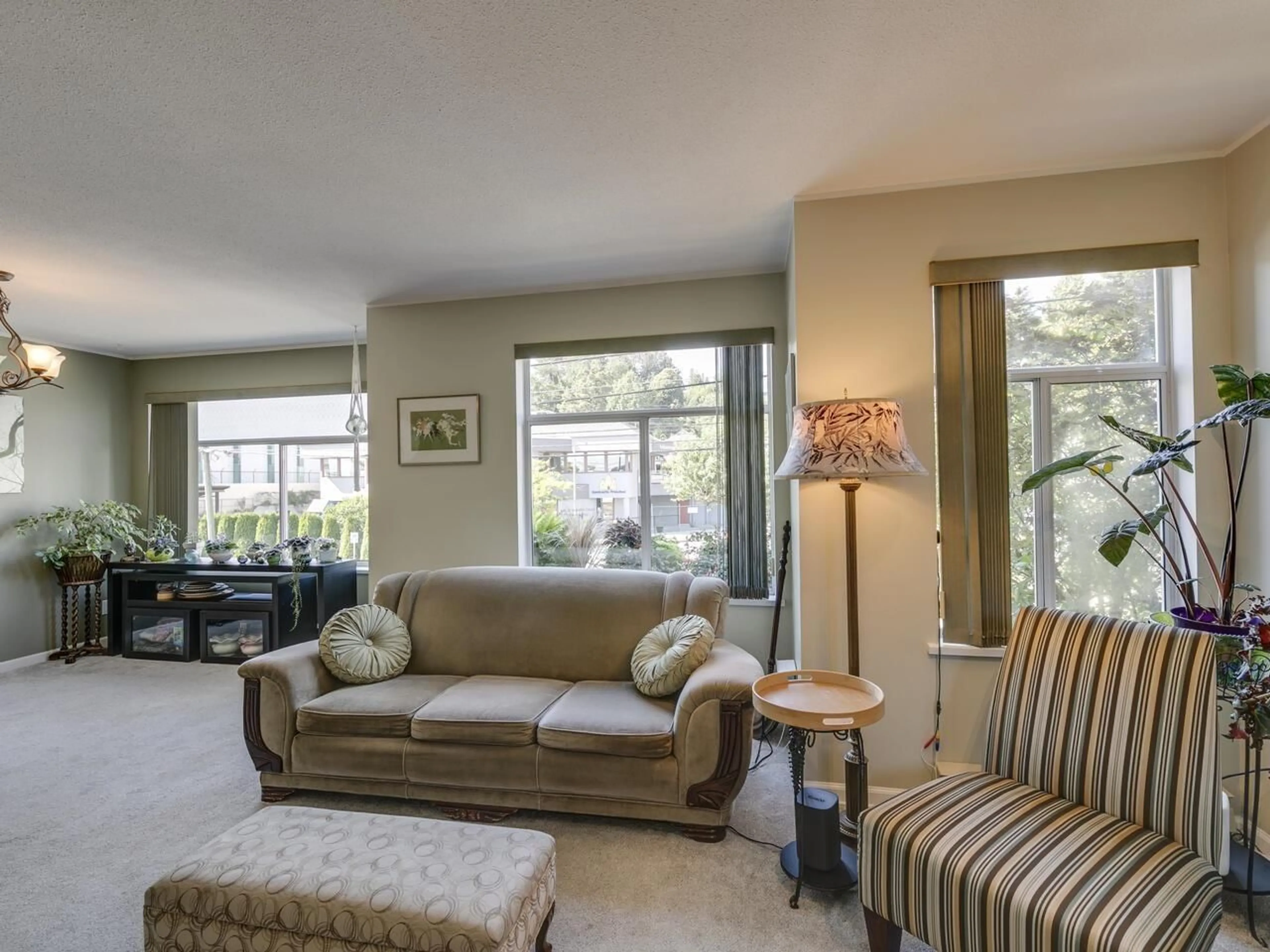 Living room with furniture, unknown for 104 - 33344 2ND, Mission British Columbia V2V1K3