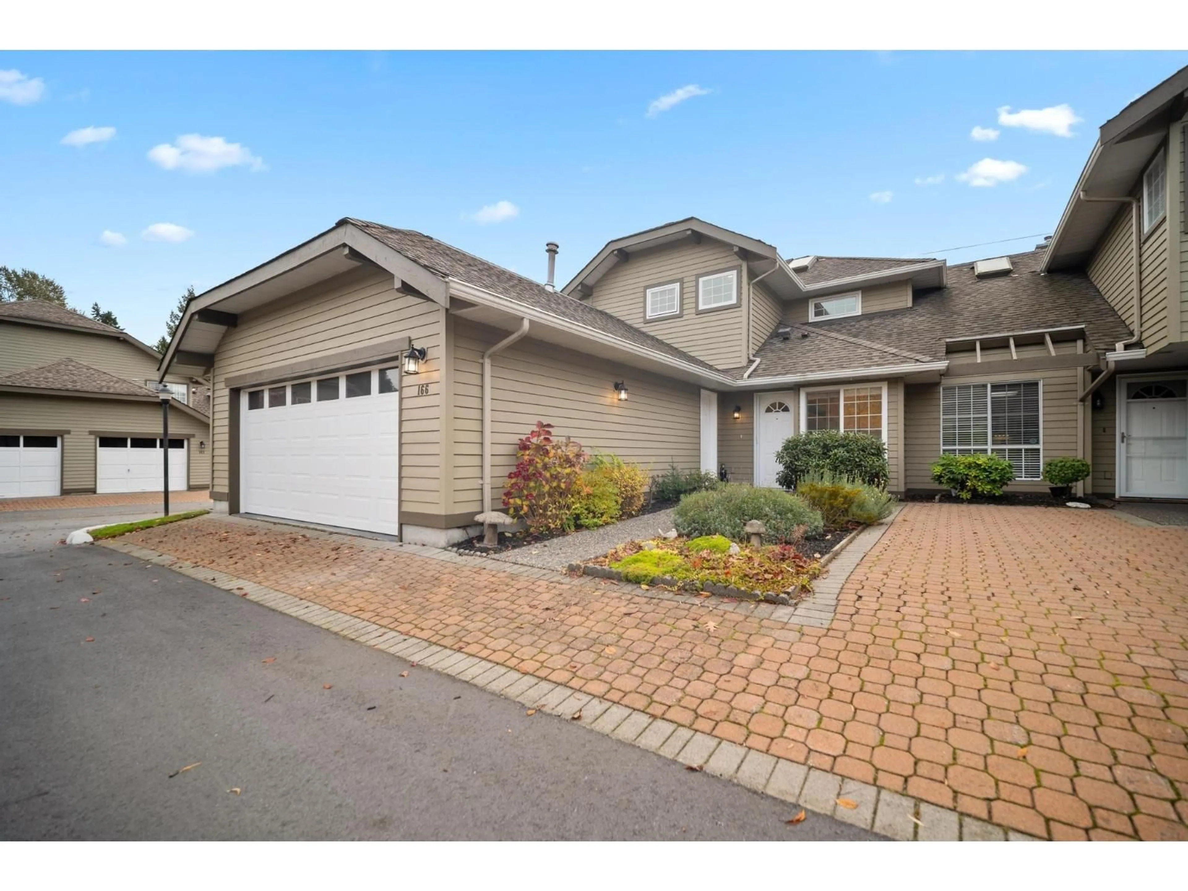 Unknown for 166 - 16275 15, Surrey British Columbia V4A1L4