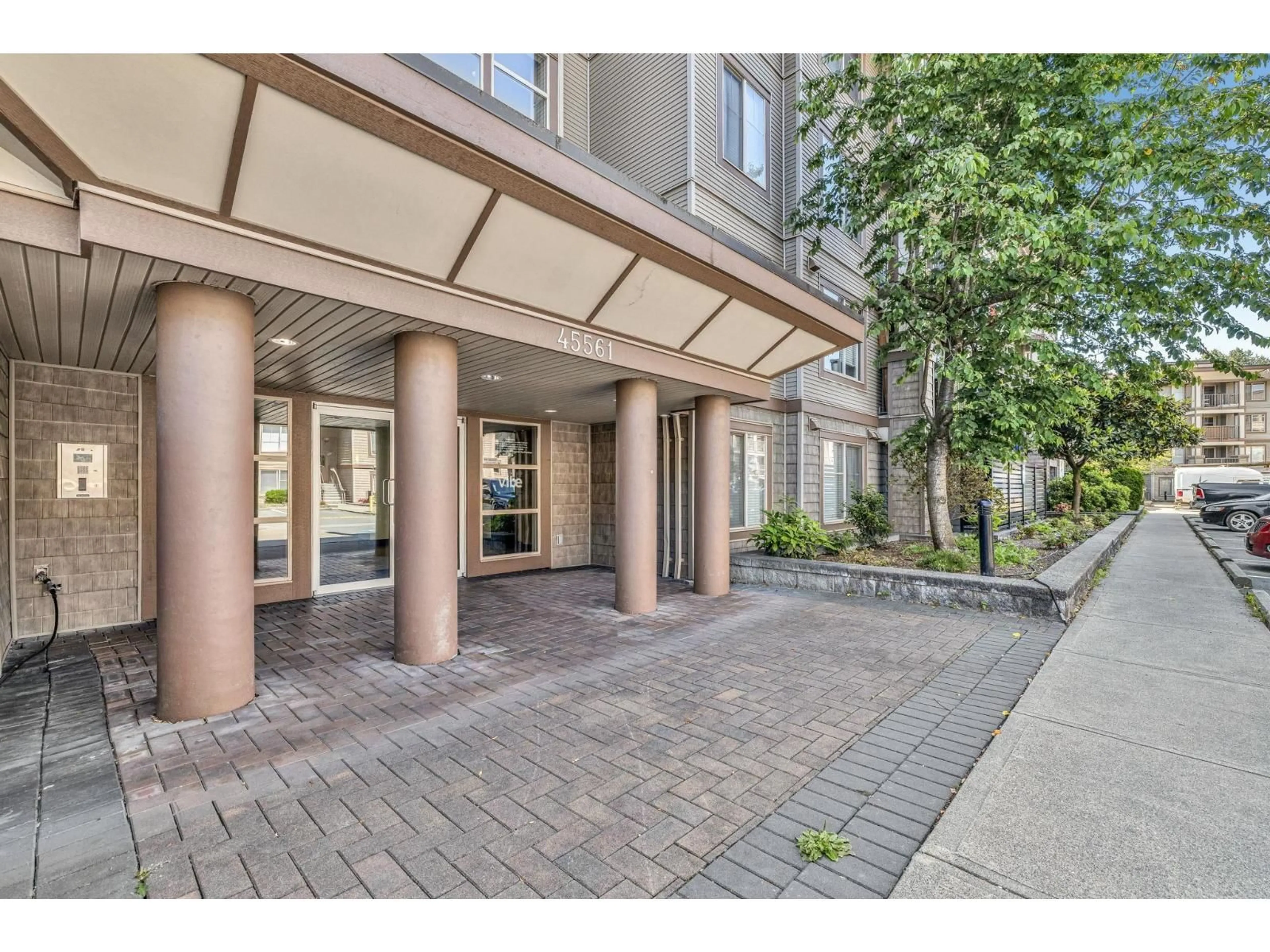 Unknown for 301 - 45561 YALE ROAD, Chilliwack British Columbia V2P0A8