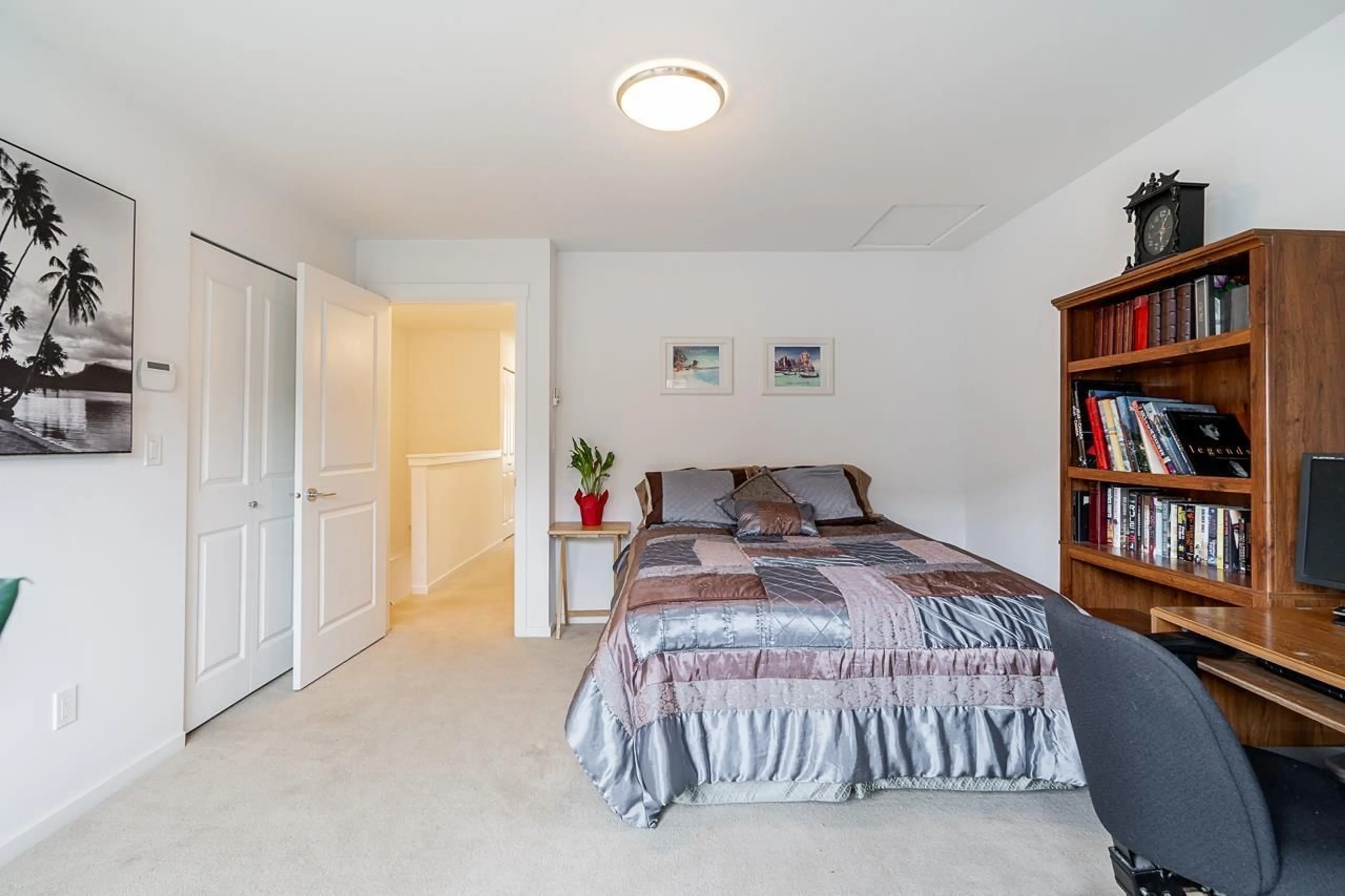 Bedroom with bed, unknown for 7 - 6895 188, Surrey British Columbia V4N6M3