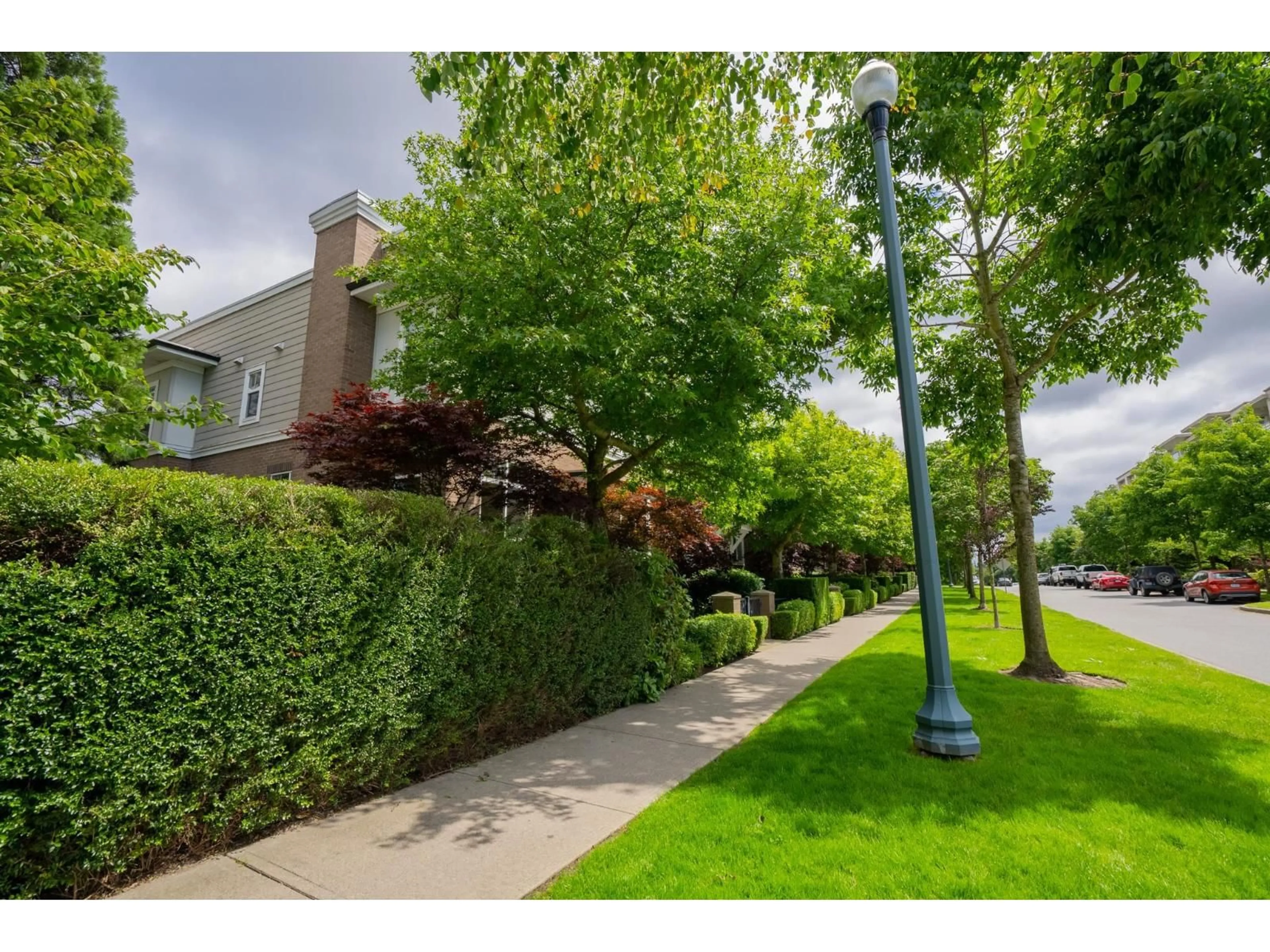 Patio, street for 15 - 15833 26, Surrey British Columbia V3Z2X5