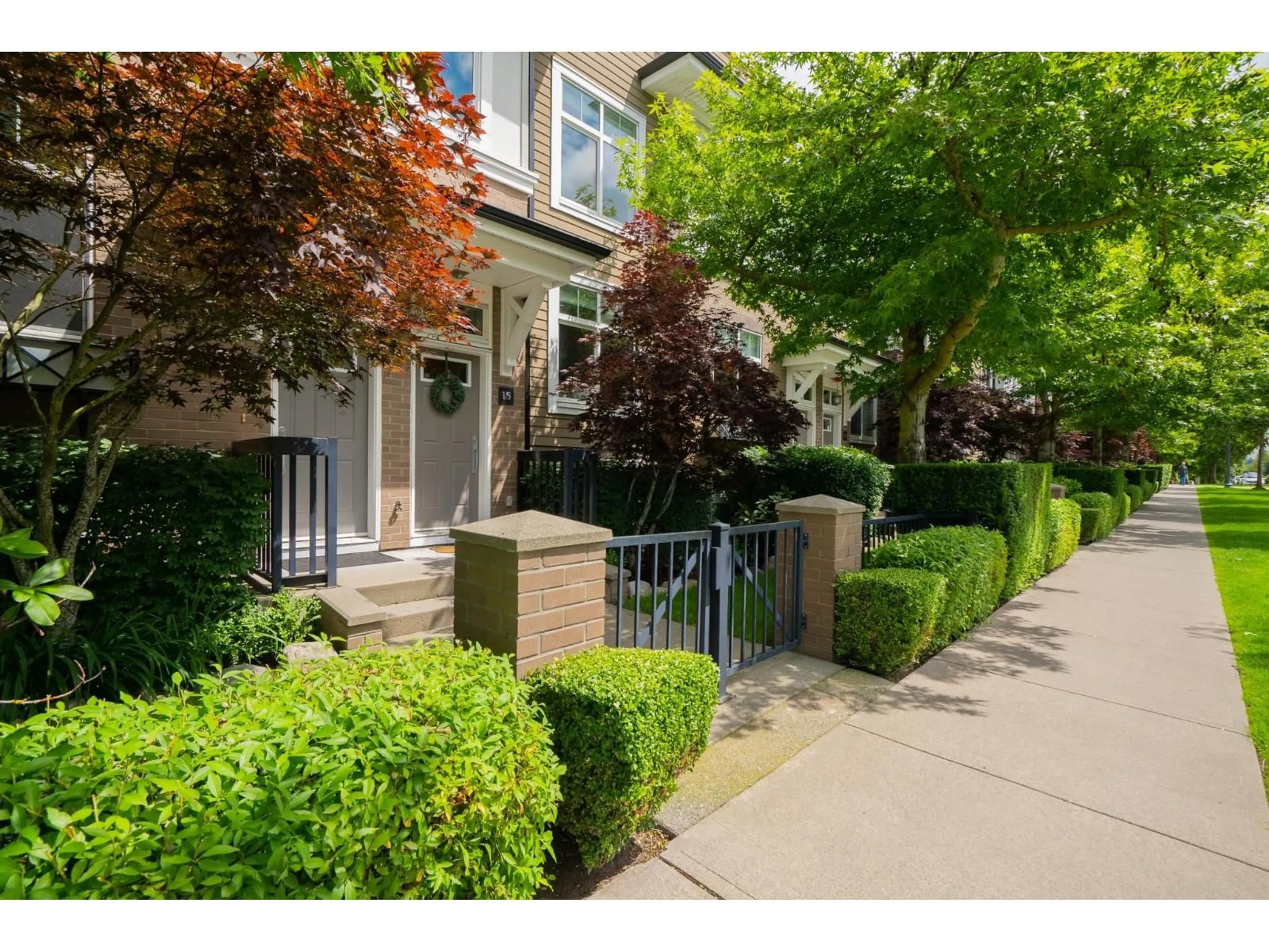 Unknown for 15 - 15833 26, Surrey British Columbia V3Z2X5