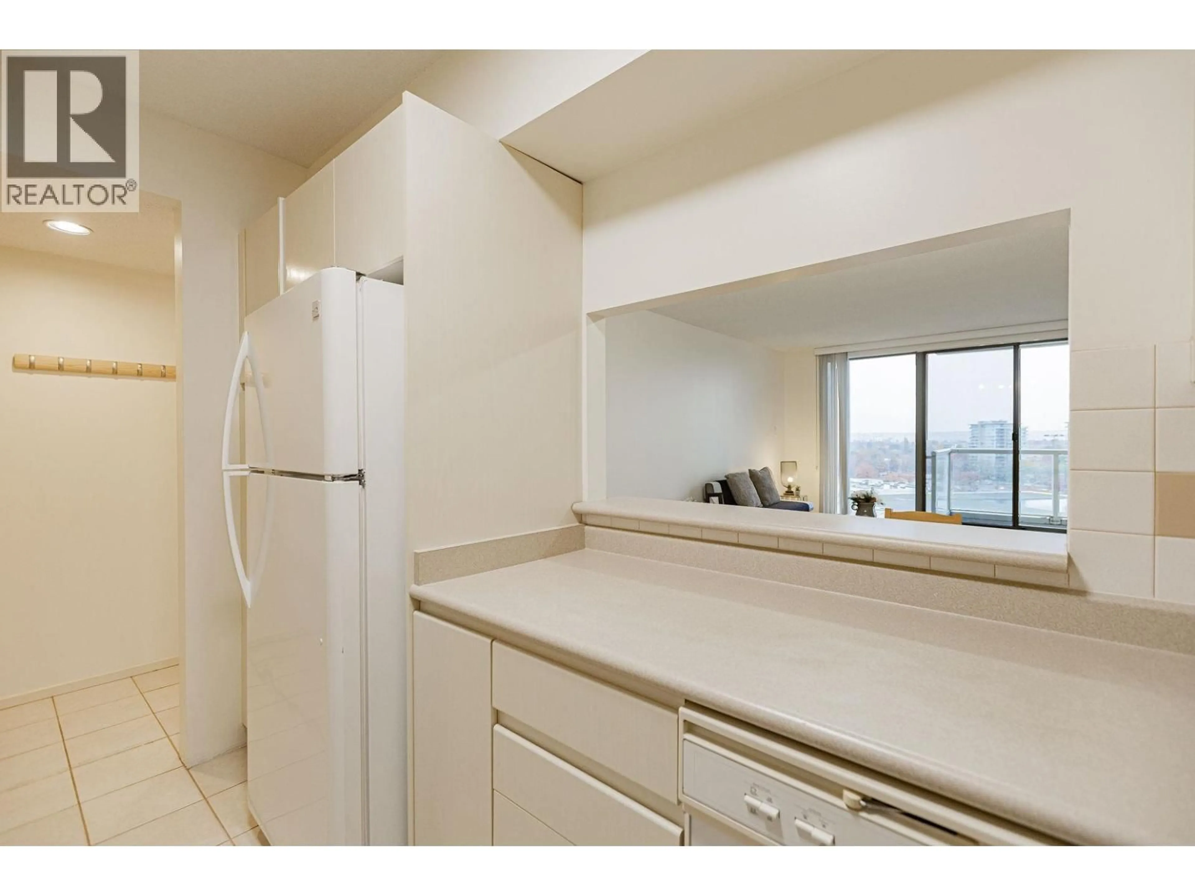 Standard kitchen, unknown for 1206 - 8246 LANSDOWNE ROAD, Richmond British Columbia V6X3Y9