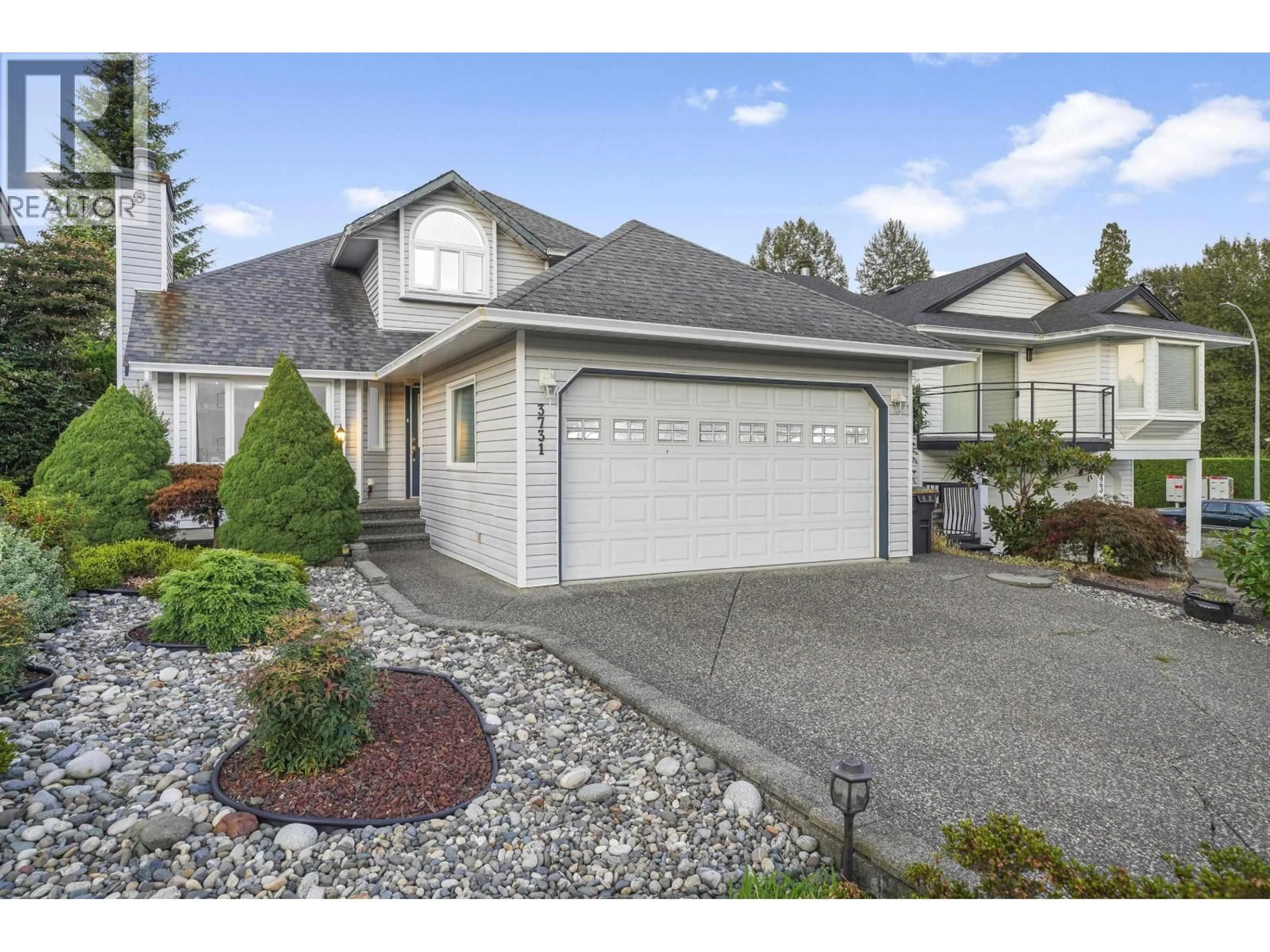 Home with vinyl exterior material, street for 3731 BRACEWELL COURT, Port Coquitlam British Columbia V3B7B6